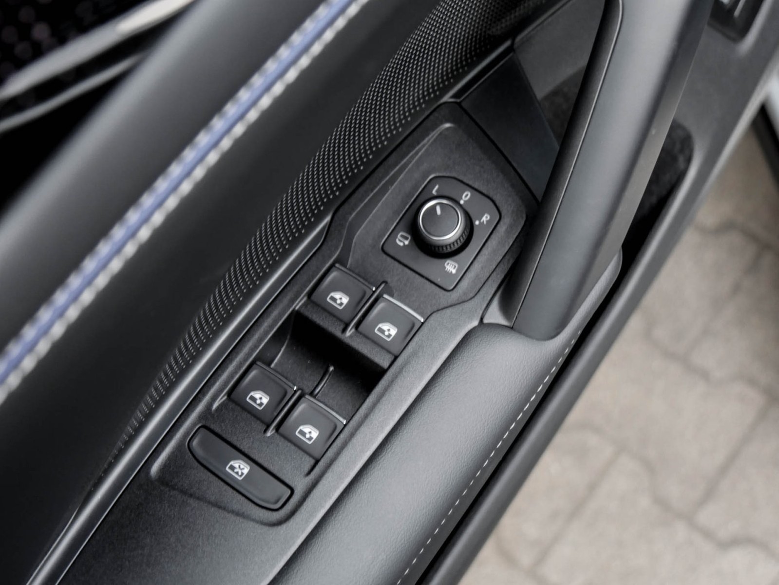 Volkswagen Tiguan 1.5 R-LINE DSG BLACKSTYLE HARMANKARDON