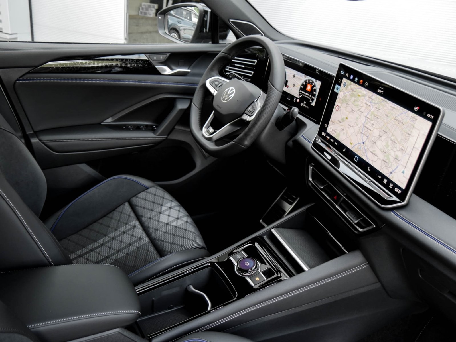 Volkswagen Tiguan 1.5 R-LINE DSG BLACKSTYLE HARMANKARDON