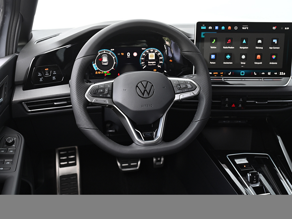 Volkswagen Golf 1.5 R-LINE DSG BLACKSTYLE MATRIXLED AHK CAM