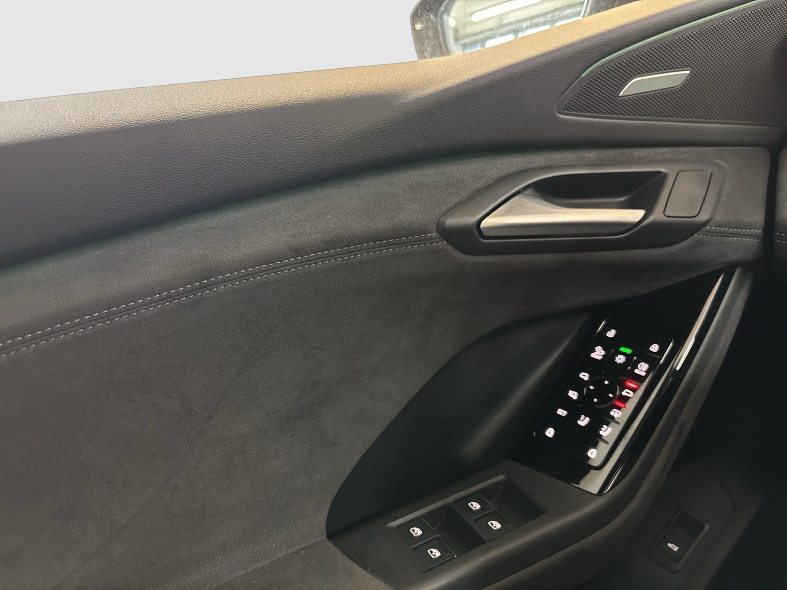 Audi Q6 e-tron quattro S LINE TECHPRO PANO B&O 21"