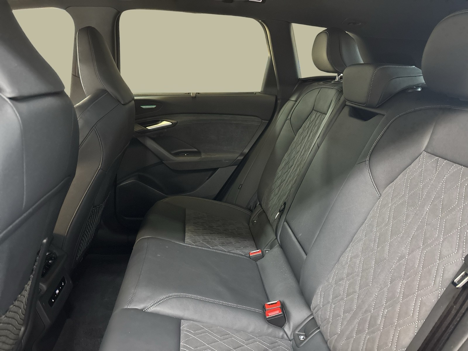 Audi Q6 e-tron quattro S LINE TECHPRO PANO B&O 21"