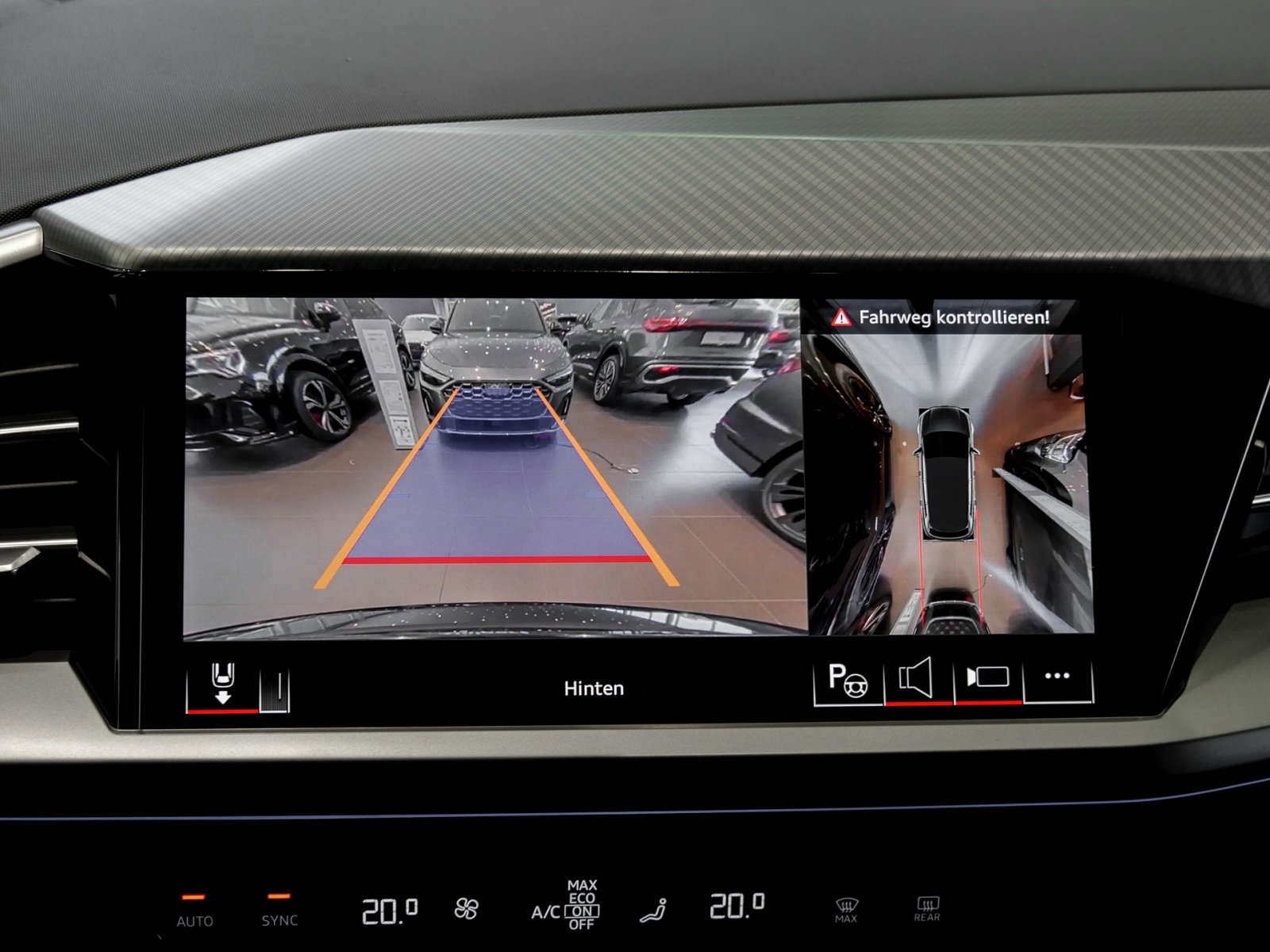 Audi Q4 45 e-tron quattro S Line AHK+Pano+MatrixLED+Assistenzpaket+