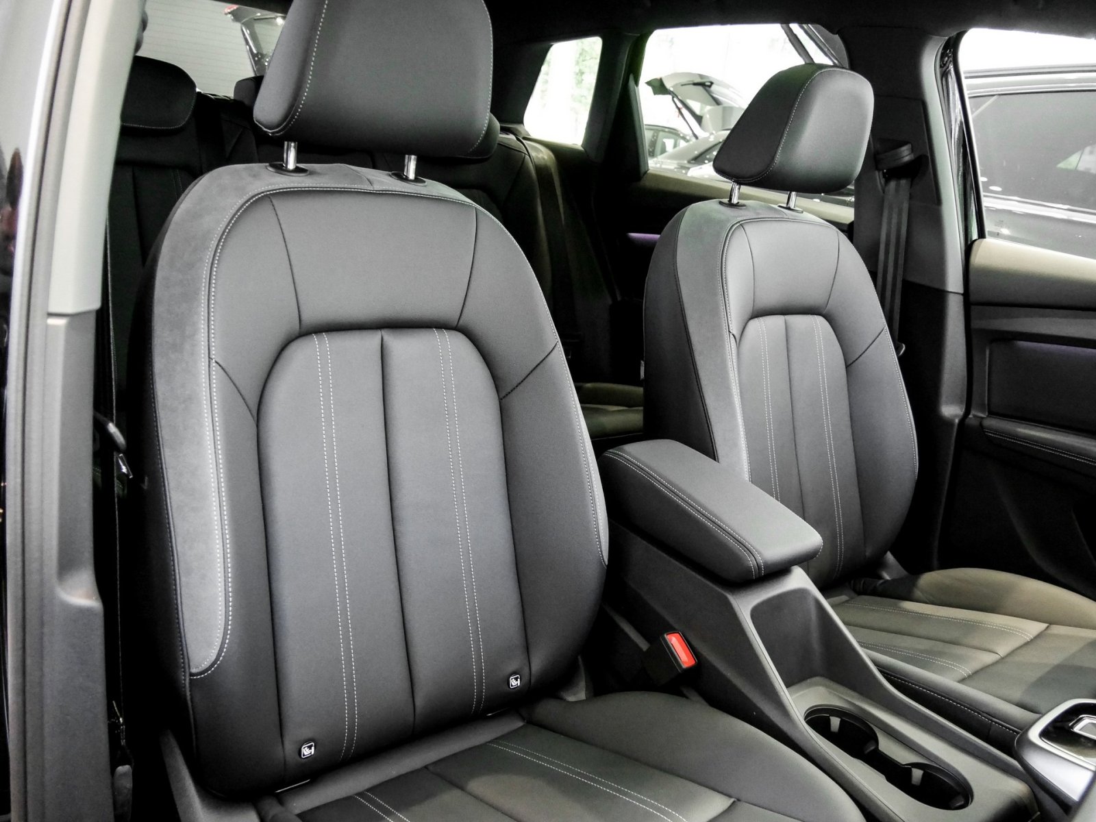 Audi Q4 45 e-tron quattro S Line AHK+Pano+MatrixLED+Assistenzpaket+