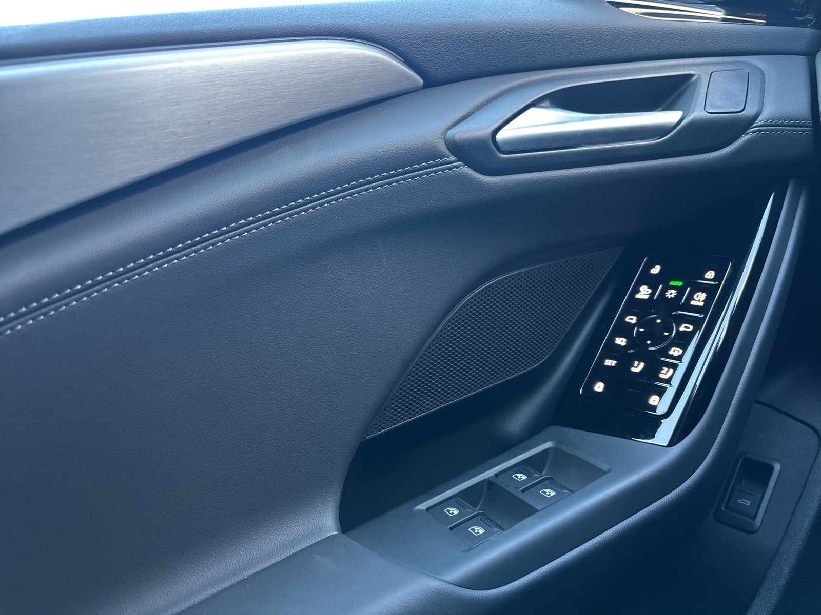 Audi A6 e-tron Sportback performance S LINE AHK LM21