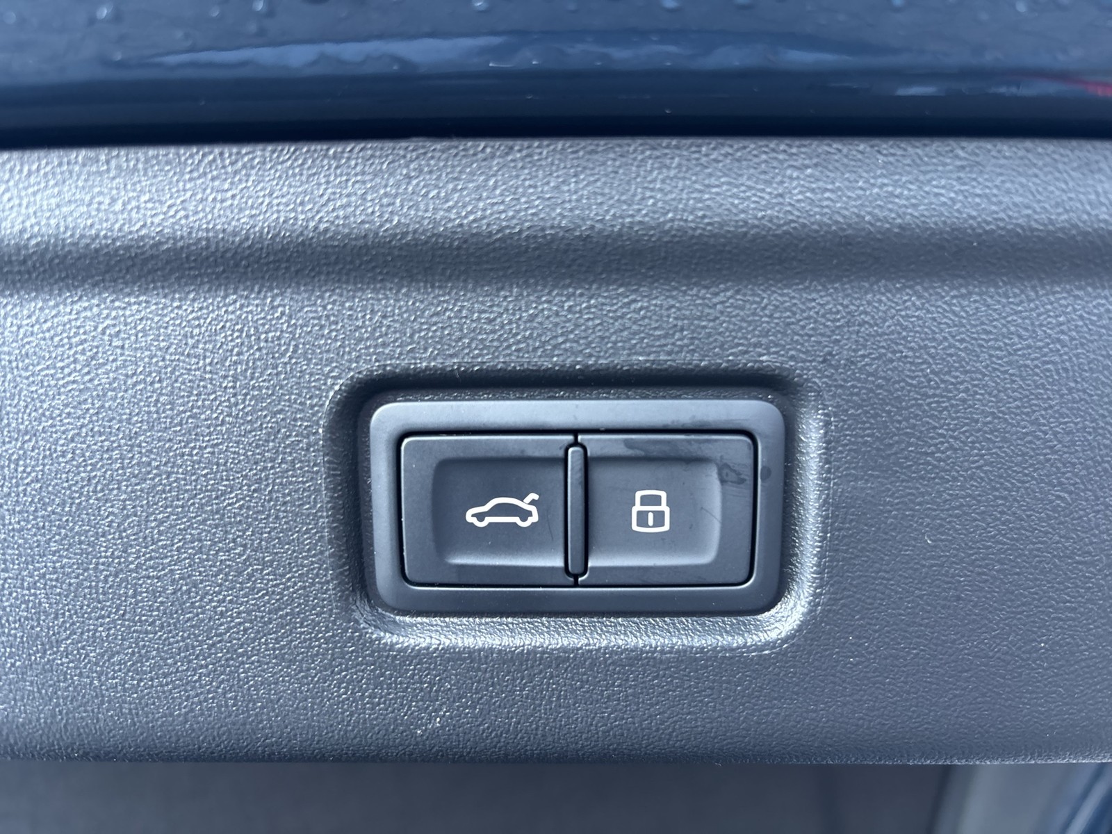 Audi A6 e-tron Sportback performance S LINE AHK 21"