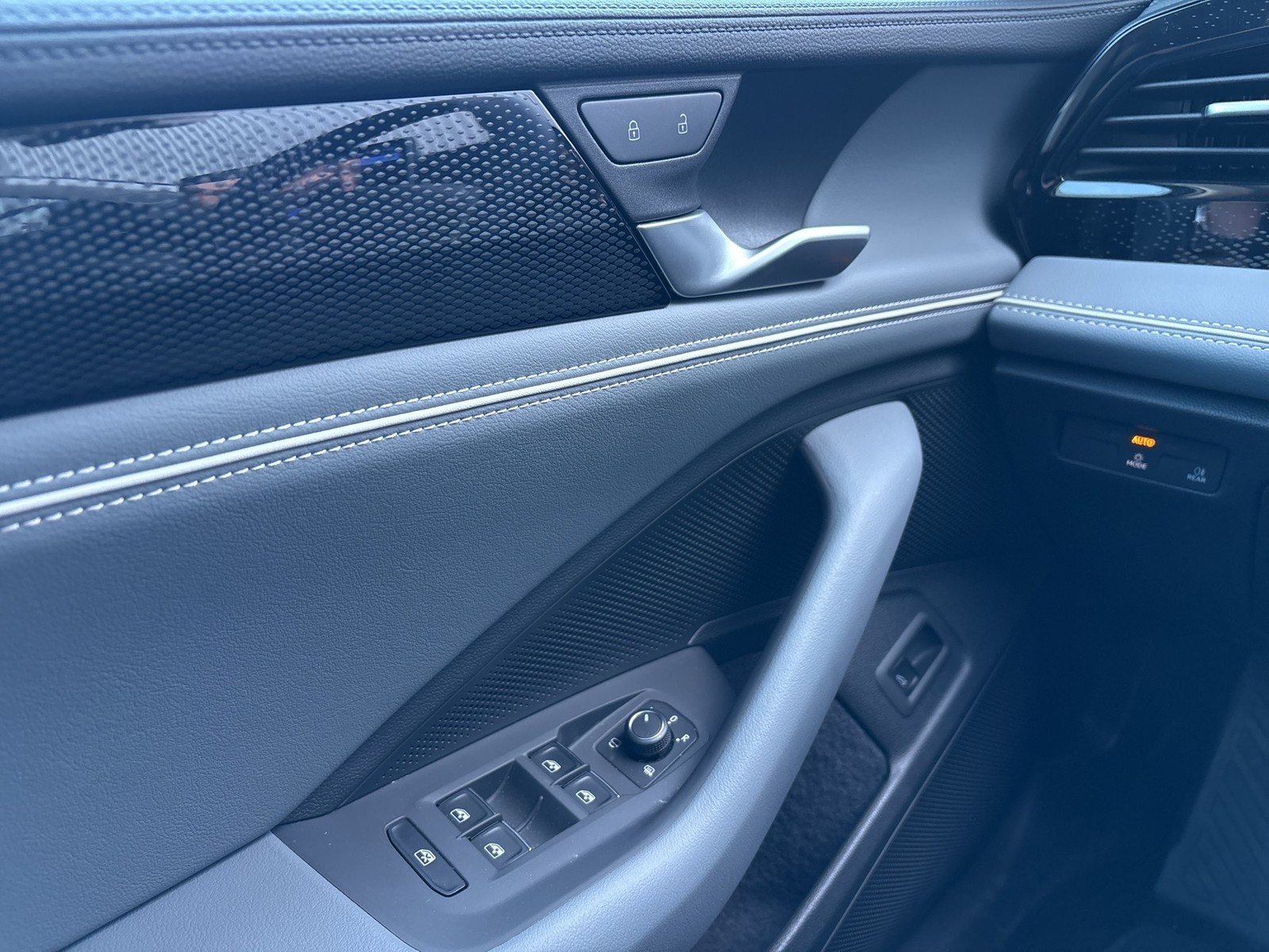 Volkswagen Passat Variant 2.0 BUSINESS STANDHZ CAM ACC NAVI