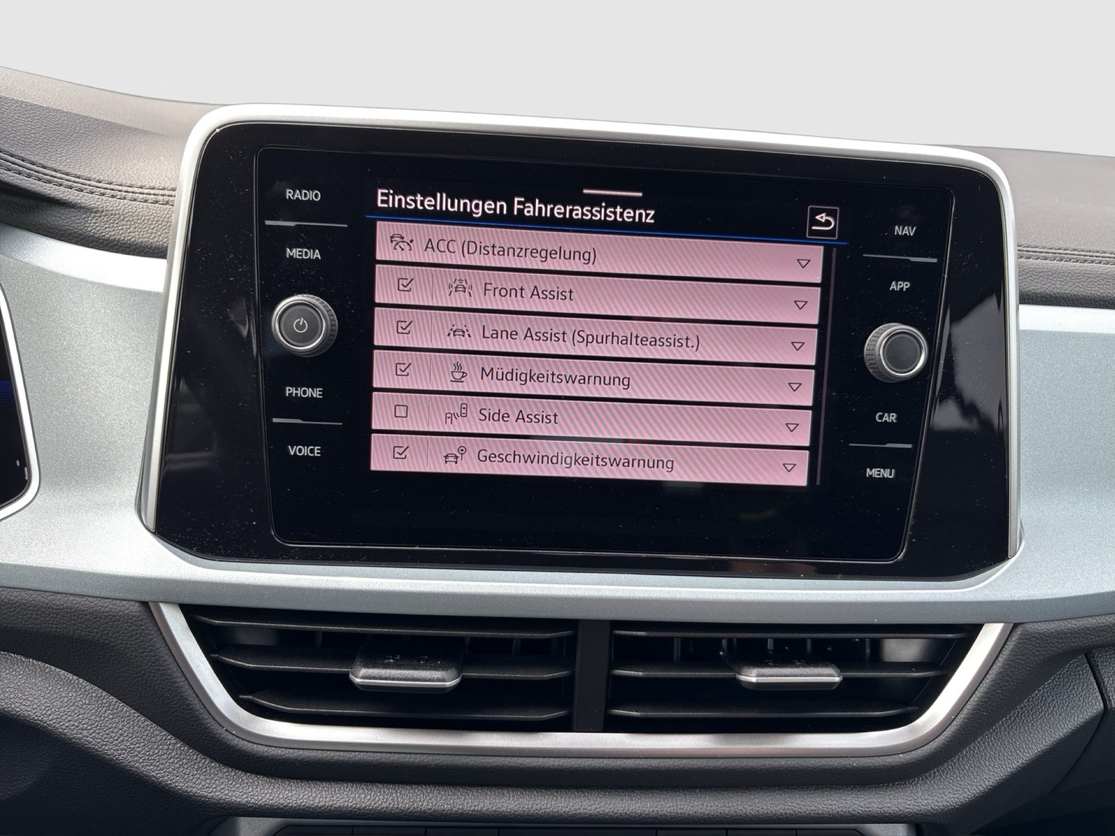 Volkswagen T-Roc 1.5 GOAL ACC LM17 NAVI CARPLAY SITZHEIZUNG