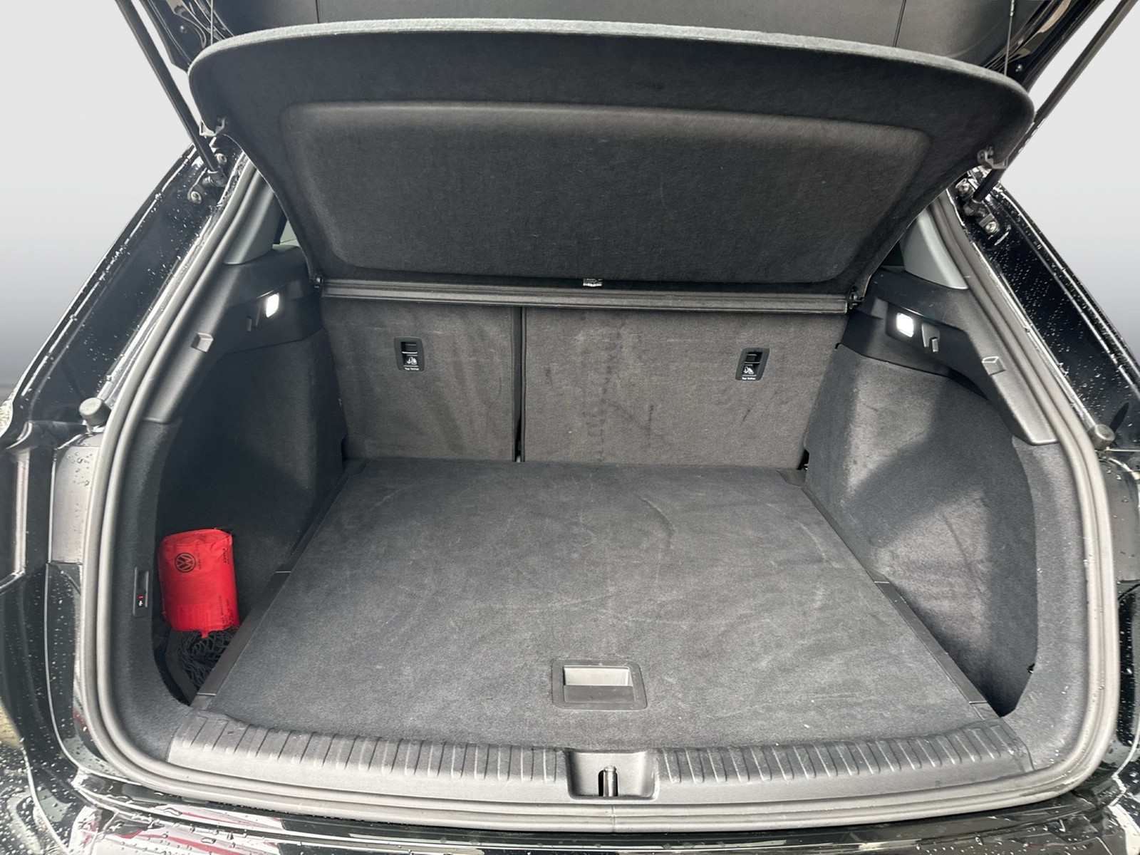 Audi Q4 e-tron 40 S LINE PANO AHK KAMERA ALU20" NAVI+