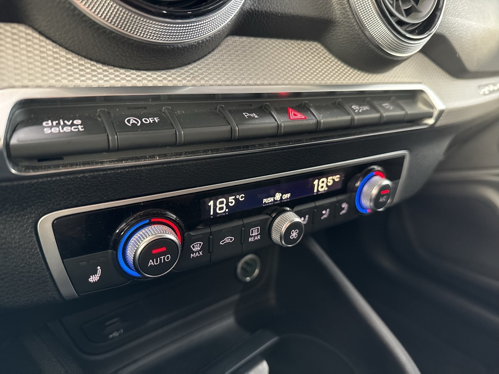 Audi Q2 35 quattro advanced KAMERA eKLAPPE NAVI+