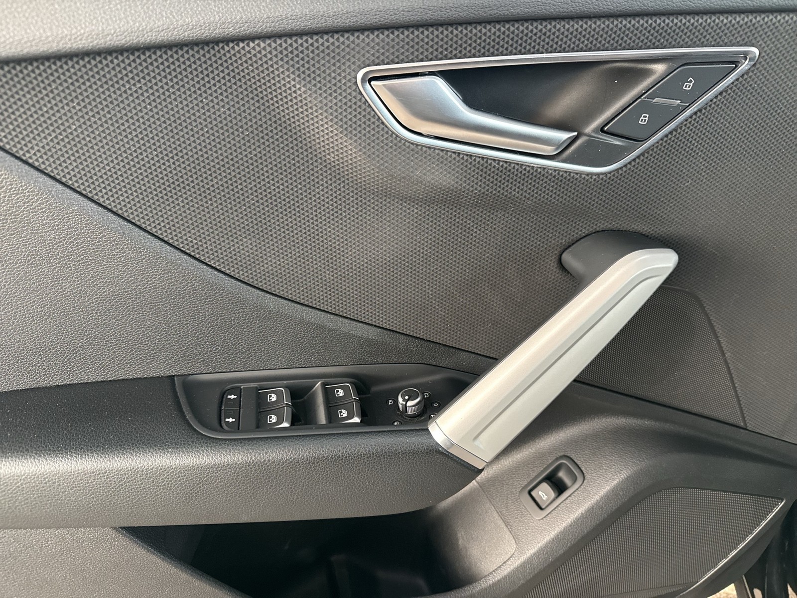Audi Q2 35 quattro advanced KAMERA eKLAPPE NAVI+