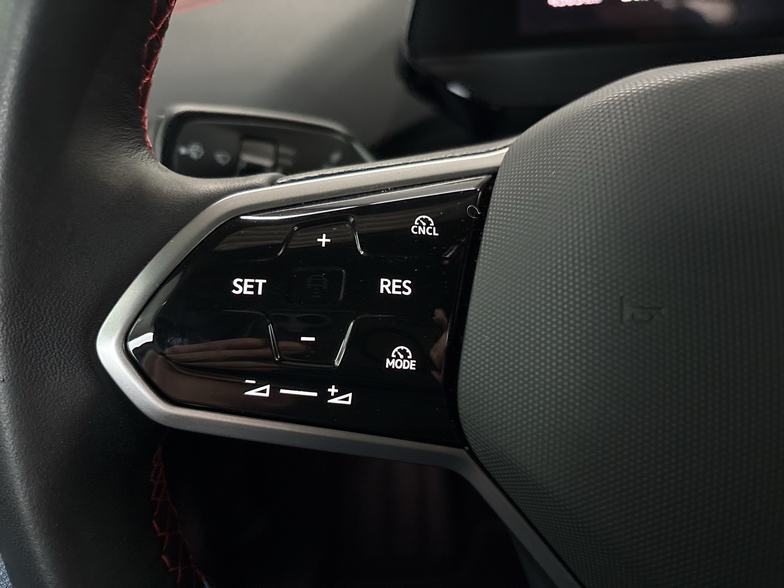 Volkswagen ID.5 GTX 4X4 WÄRMEPUMPE PANO ACC LM20 MATRIXLED