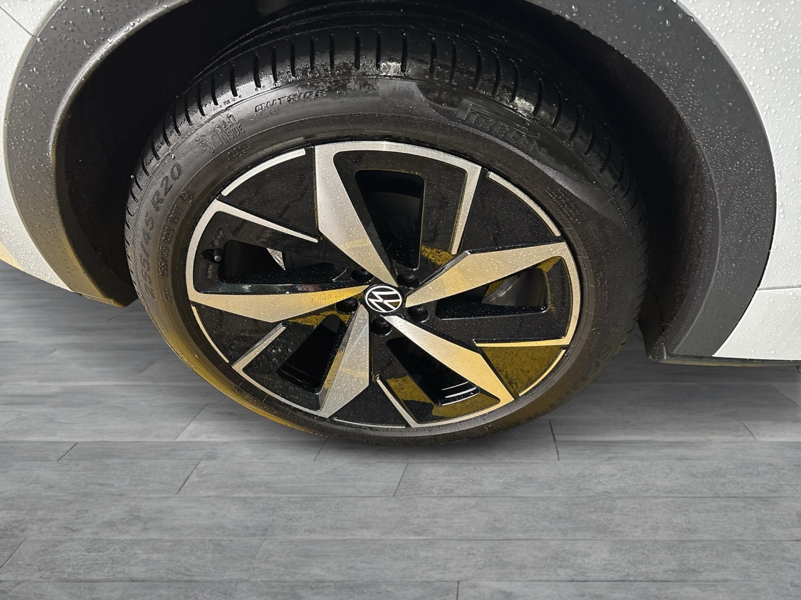 Volkswagen ID.5 GTX 4X4 WÄRMEPUMPE PANO ACC LM20 MATRIXLED