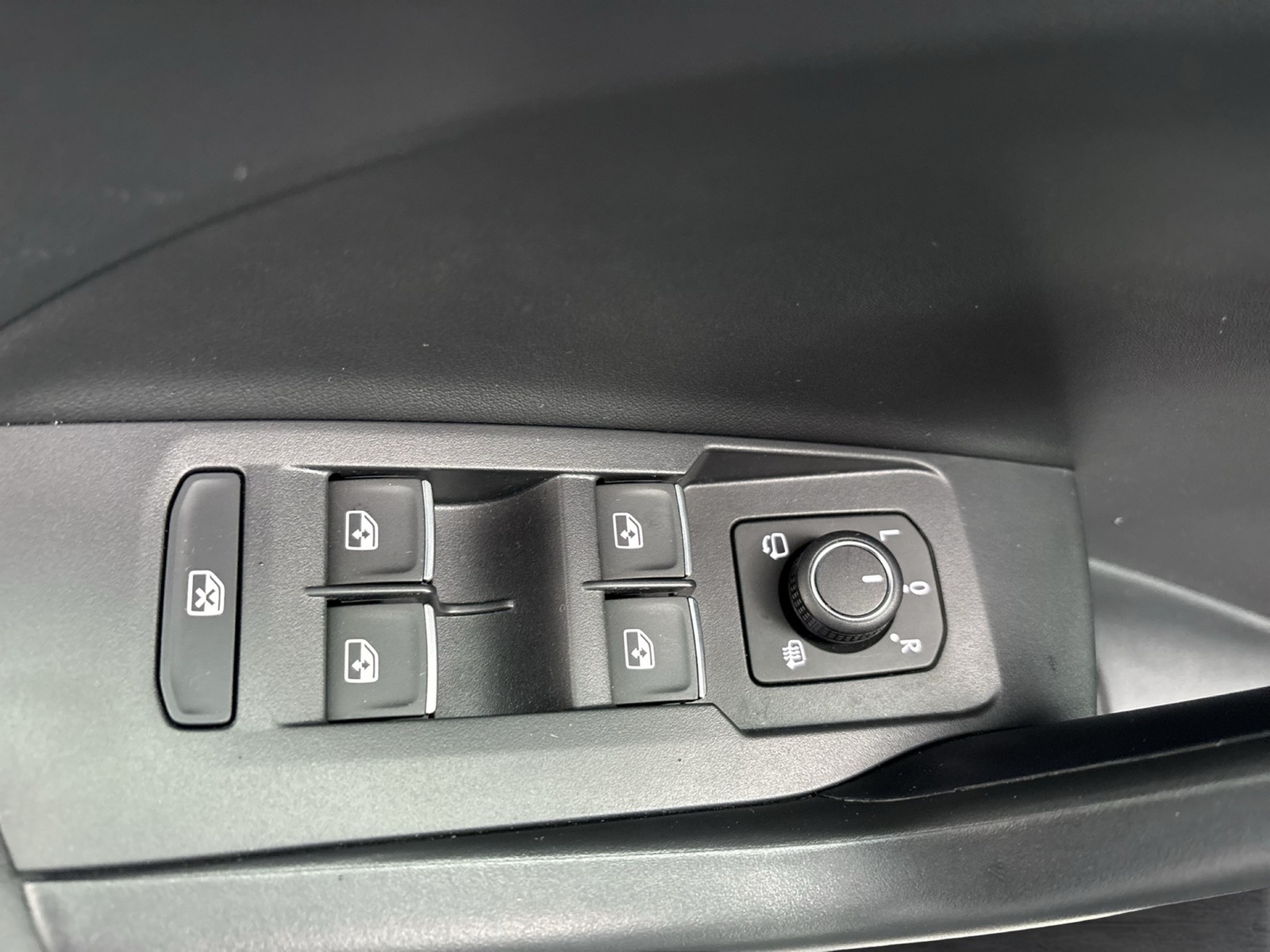 Volkswagen T-Cross 1.0 GOAL ACC CARPLAY ALU LED SITZHEIZUNG