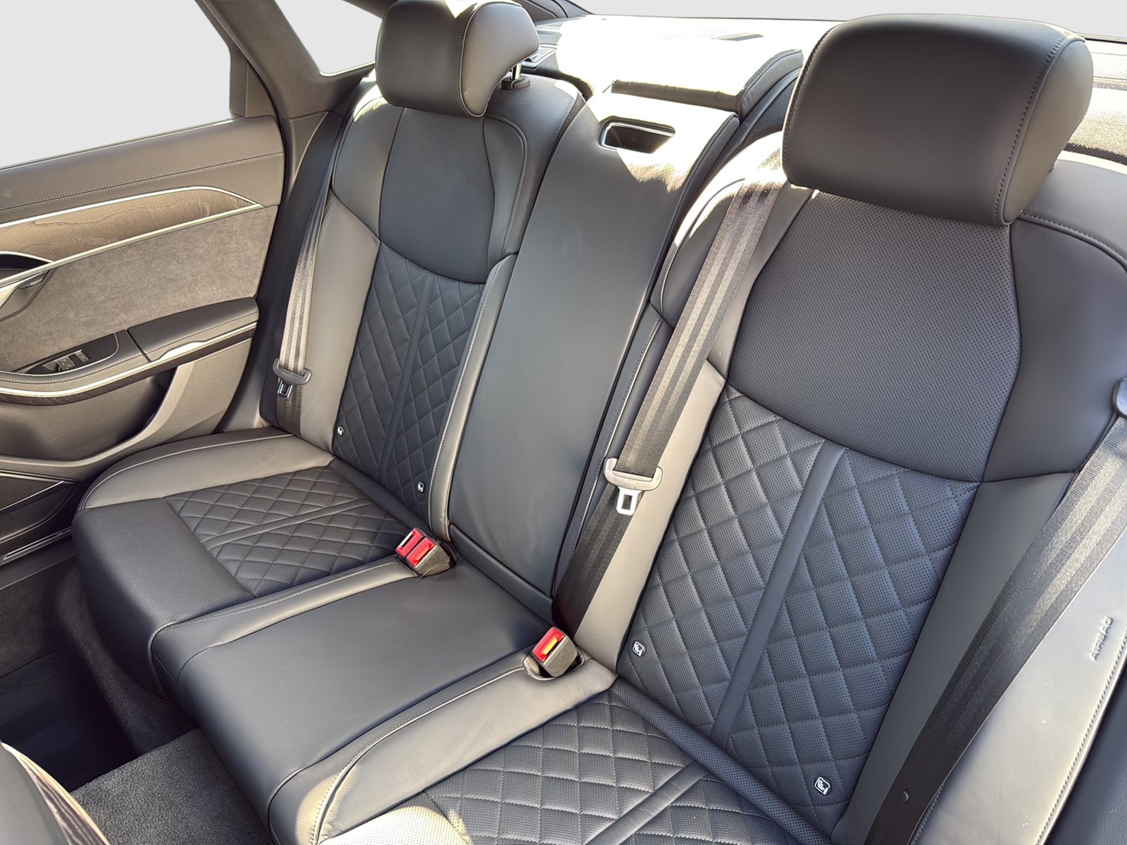 Audi A8 60 quattro HYBRID S LINE PANO B&O 360CAM LM20