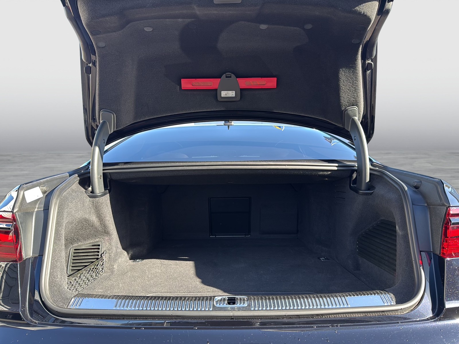 Audi A8 60 quattro HYBRID S LINE PANO B&O 360CAM LM20