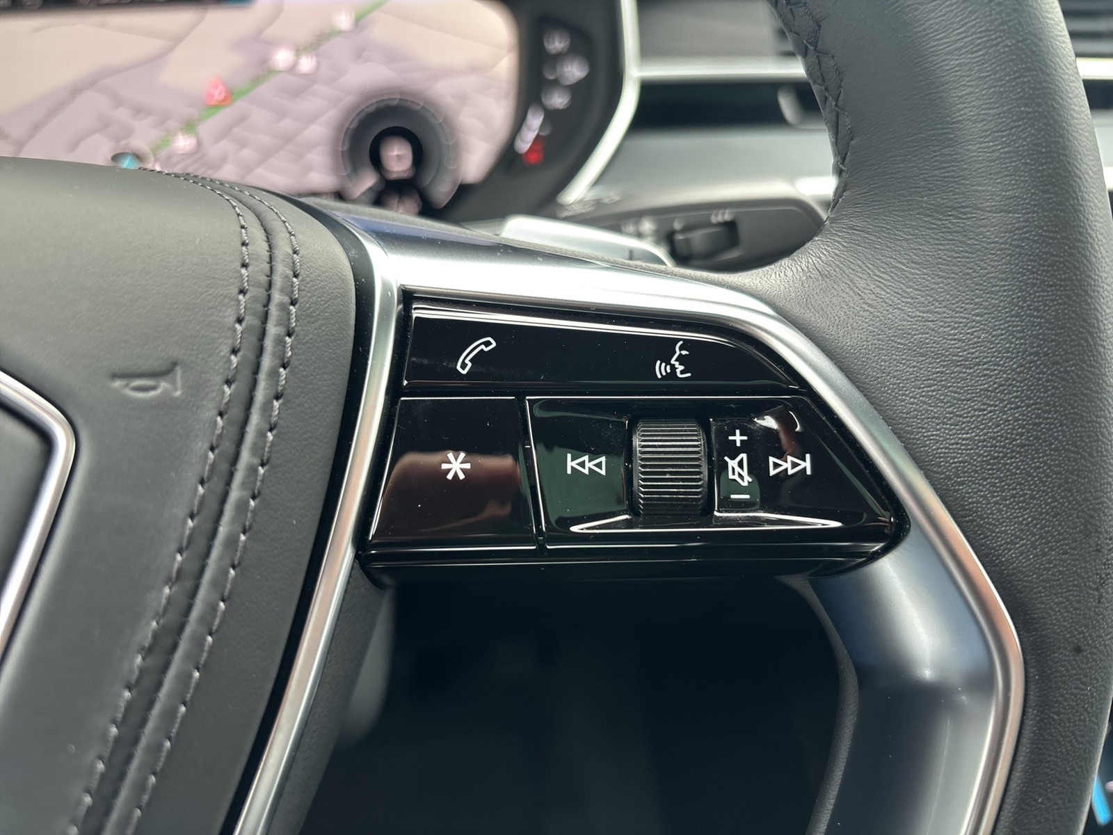 Audi A8 60 quattro HYBRID S LINE PANO B&O 360CAM LM20