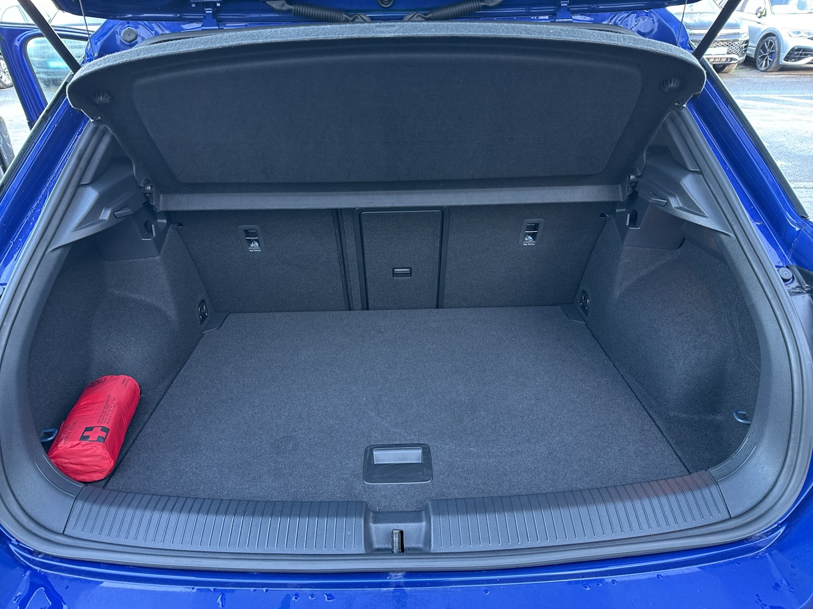 Volkswagen T-Roc 1.5 R-LINE BLACKSTYLE PANO BEATS LM19 NAVI