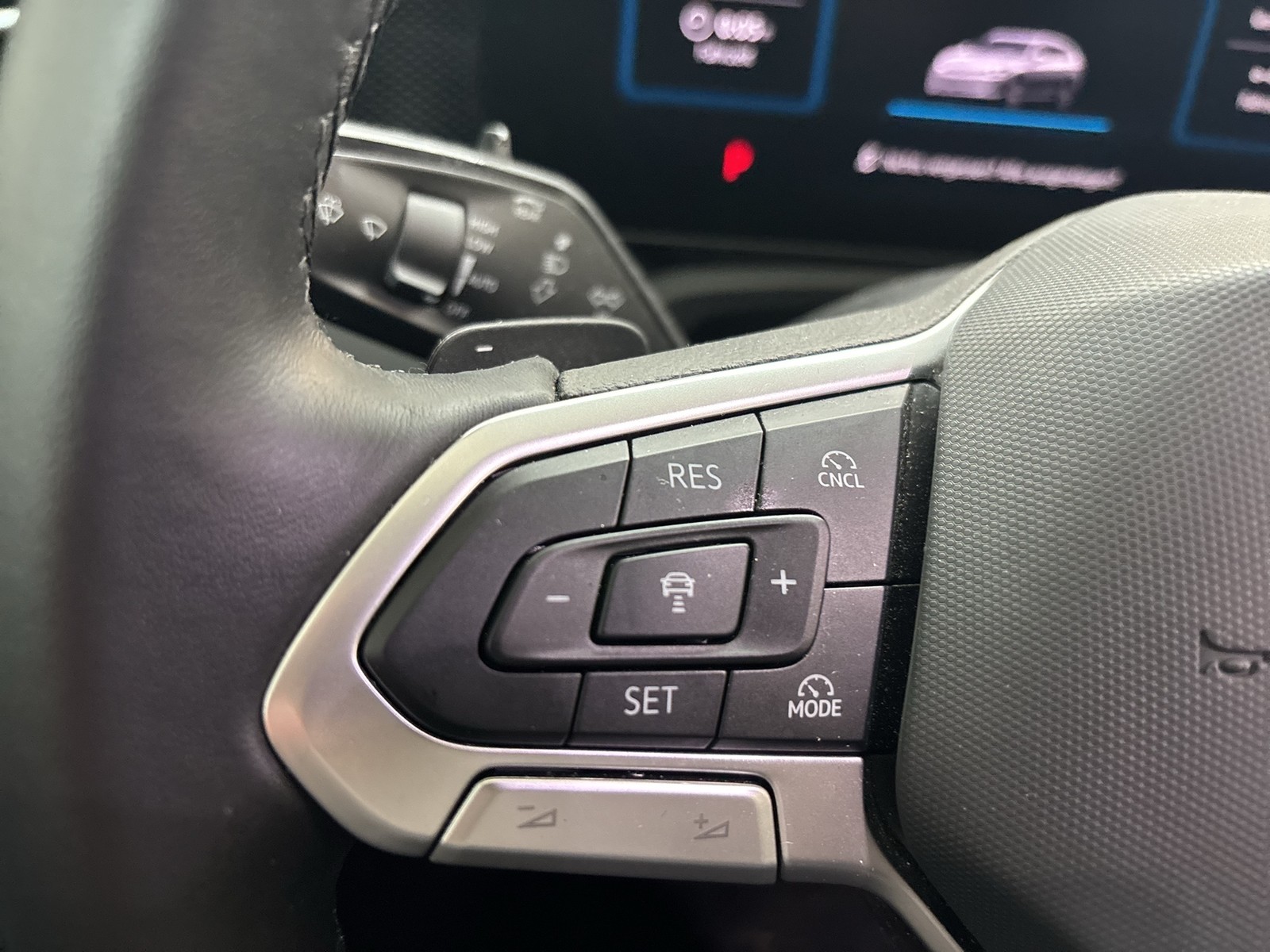 Volkswagen Passat Variant 1.5 HYBRID BUSINESS AHK CAM ACC