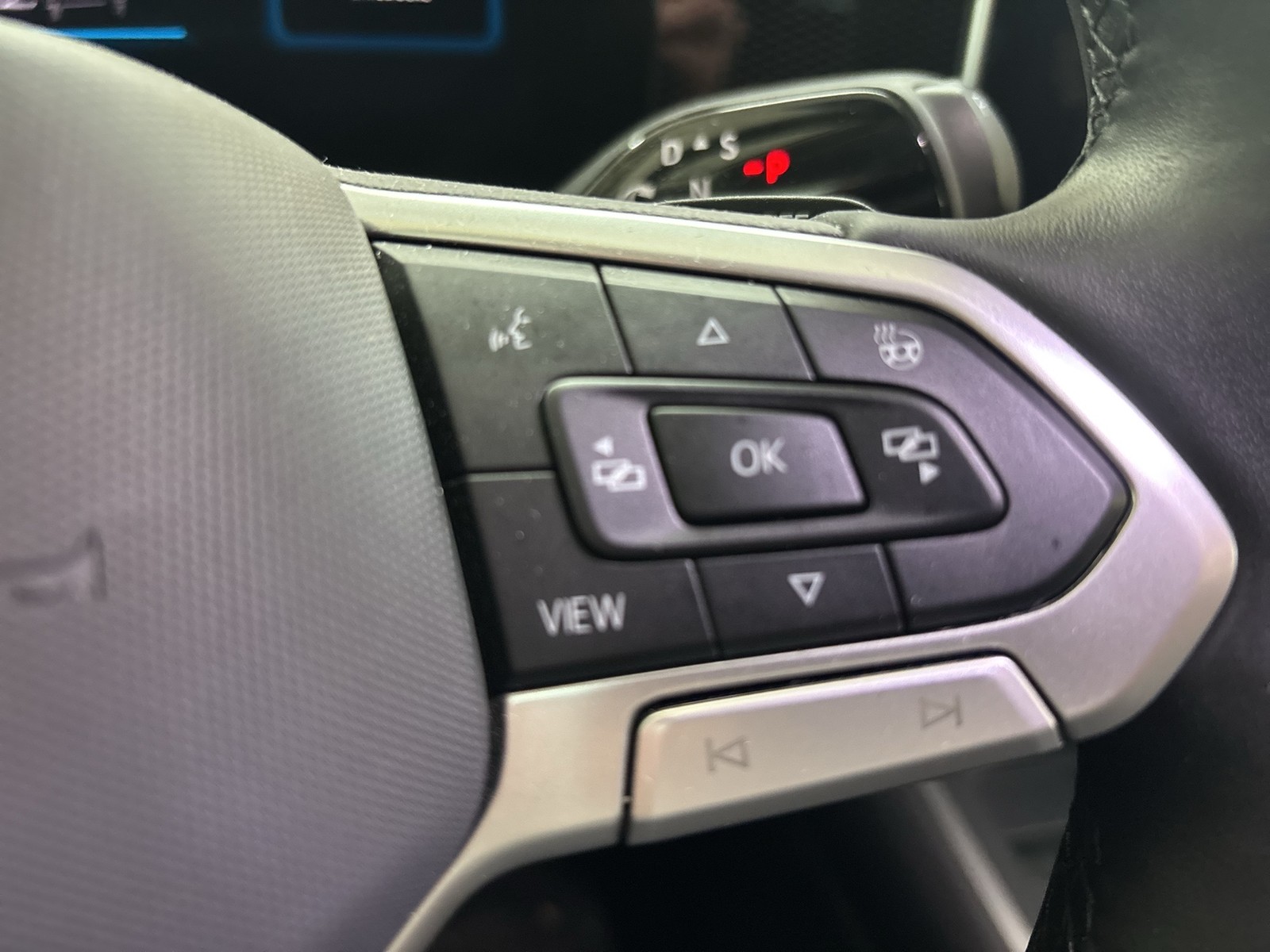 Volkswagen Passat Variant 1.5 HYBRID BUSINESS AHK CAM ACC