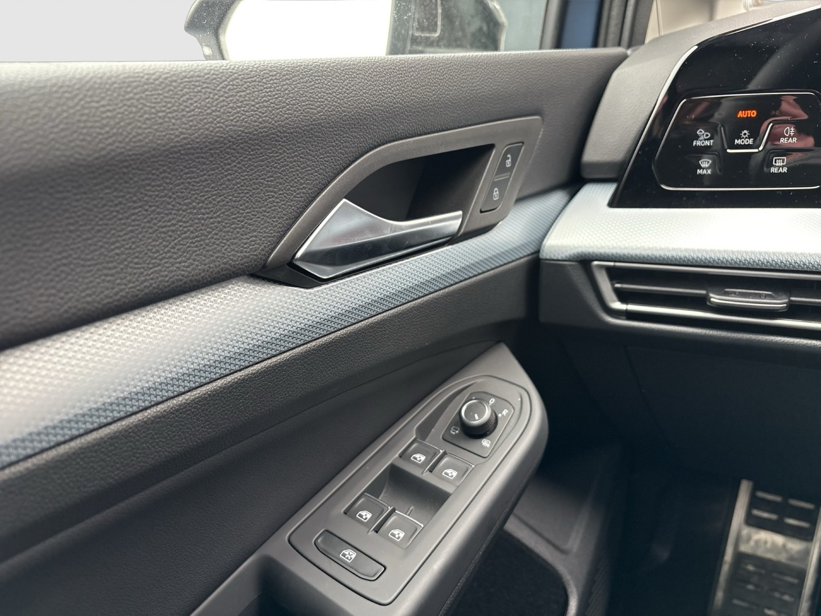 Volkswagen Golf VIII 2.0 GOAL FACELIFT AHK CAM ACC LED+ NAVI