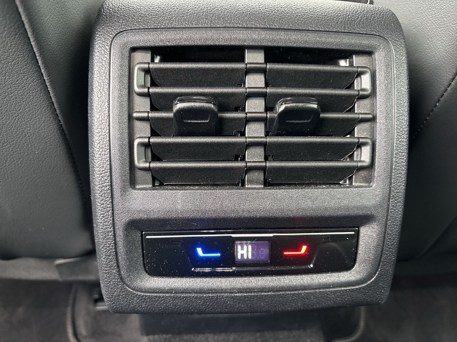 Volkswagen Golf VIII 2.0 GOAL FACELIFT AHK CAM ACC LED+ NAVI