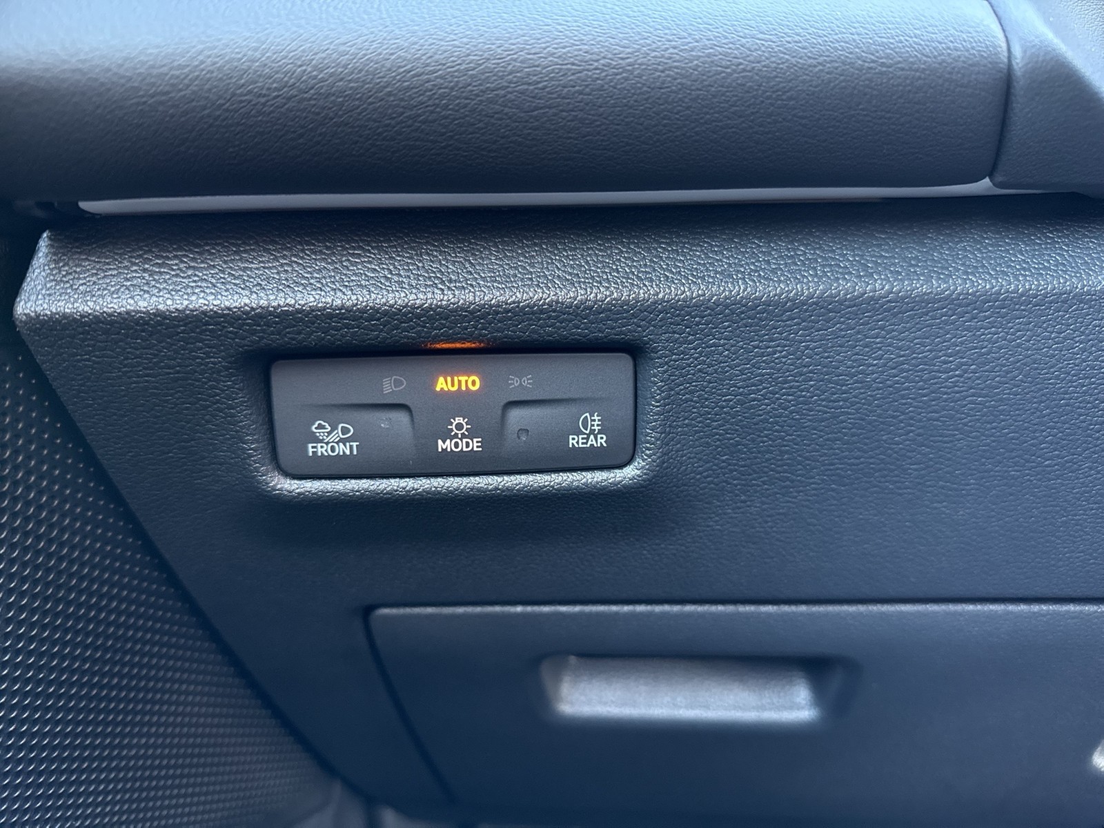 Volkswagen Tiguan 1.5 HYBRID ELEGANCE LEDER AHK 360CAM ACC