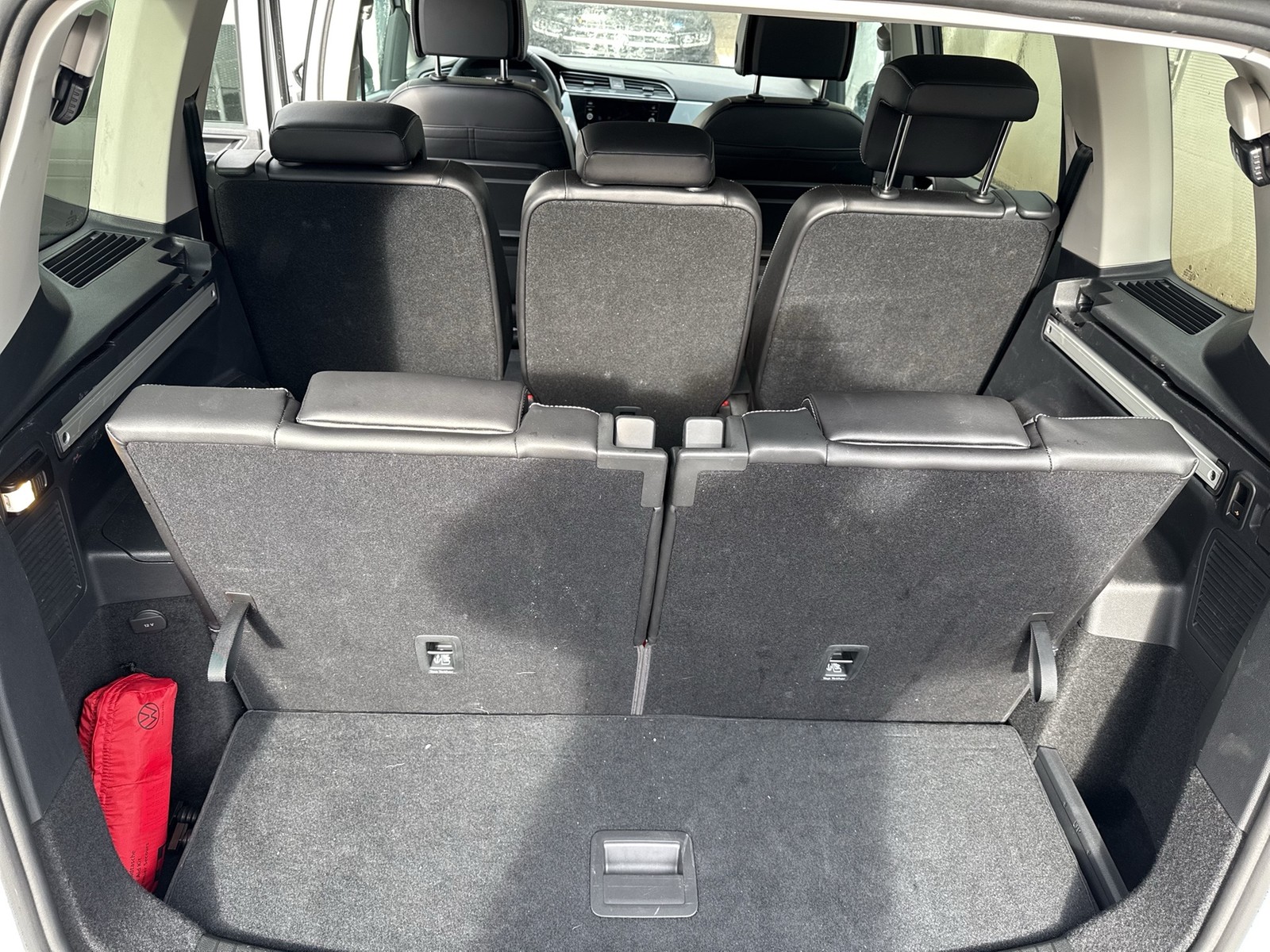 Volkswagen Touran 1.5 GOAL 7SITZE AHK ACC NAVI CARPLAY ALU