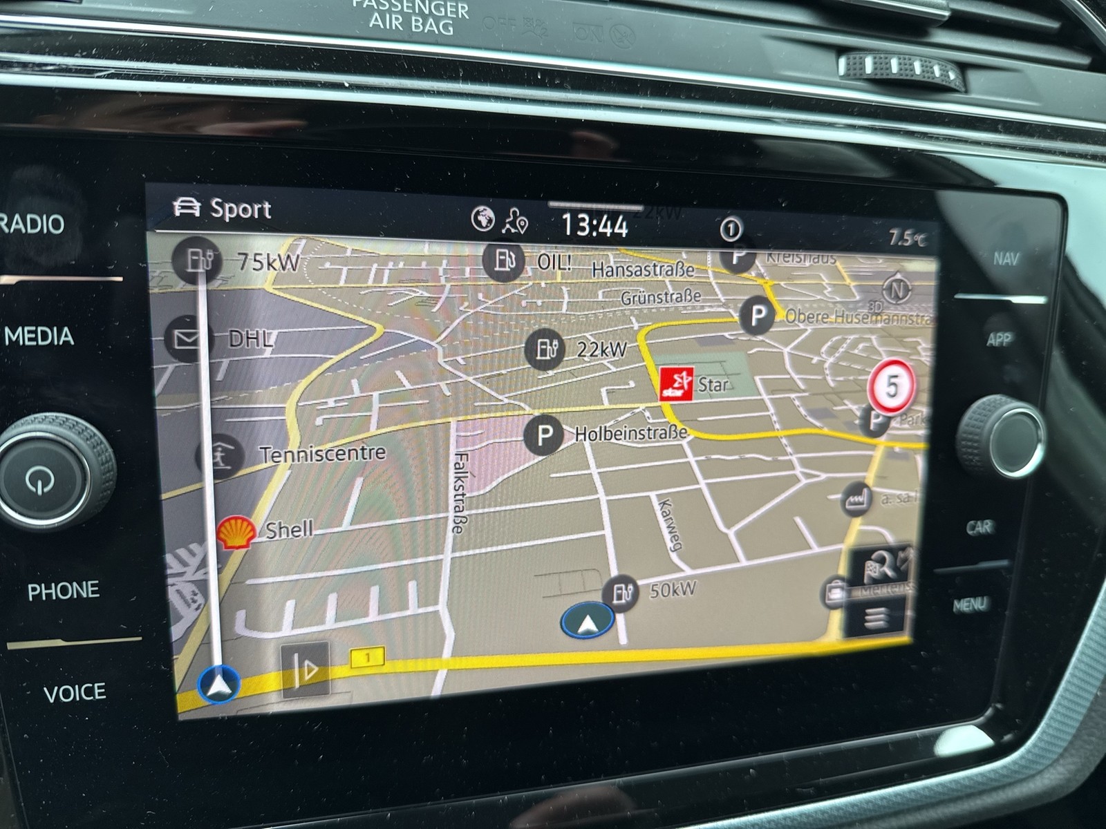 Volkswagen Touran 1.5 GOAL 7SITZE AHK ACC NAVI CARPLAY ALU