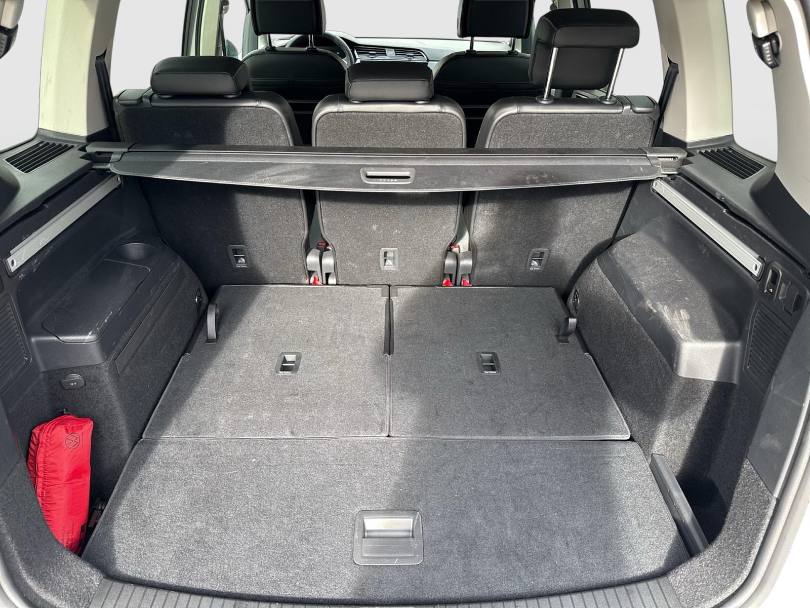 Volkswagen Touran 1.5 GOAL 7SITZE AHK ACC NAVI CARPLAY ALU