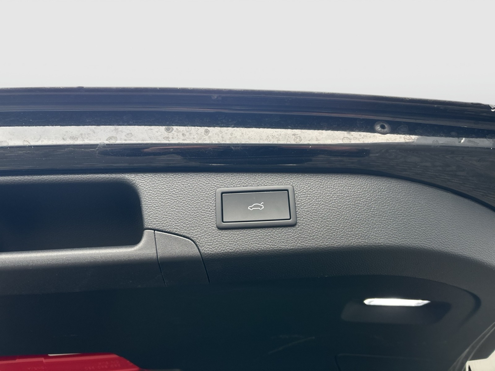 Volkswagen Passat Variant 1.5 HYBRID ELEGANCE LEDER AHK CAM