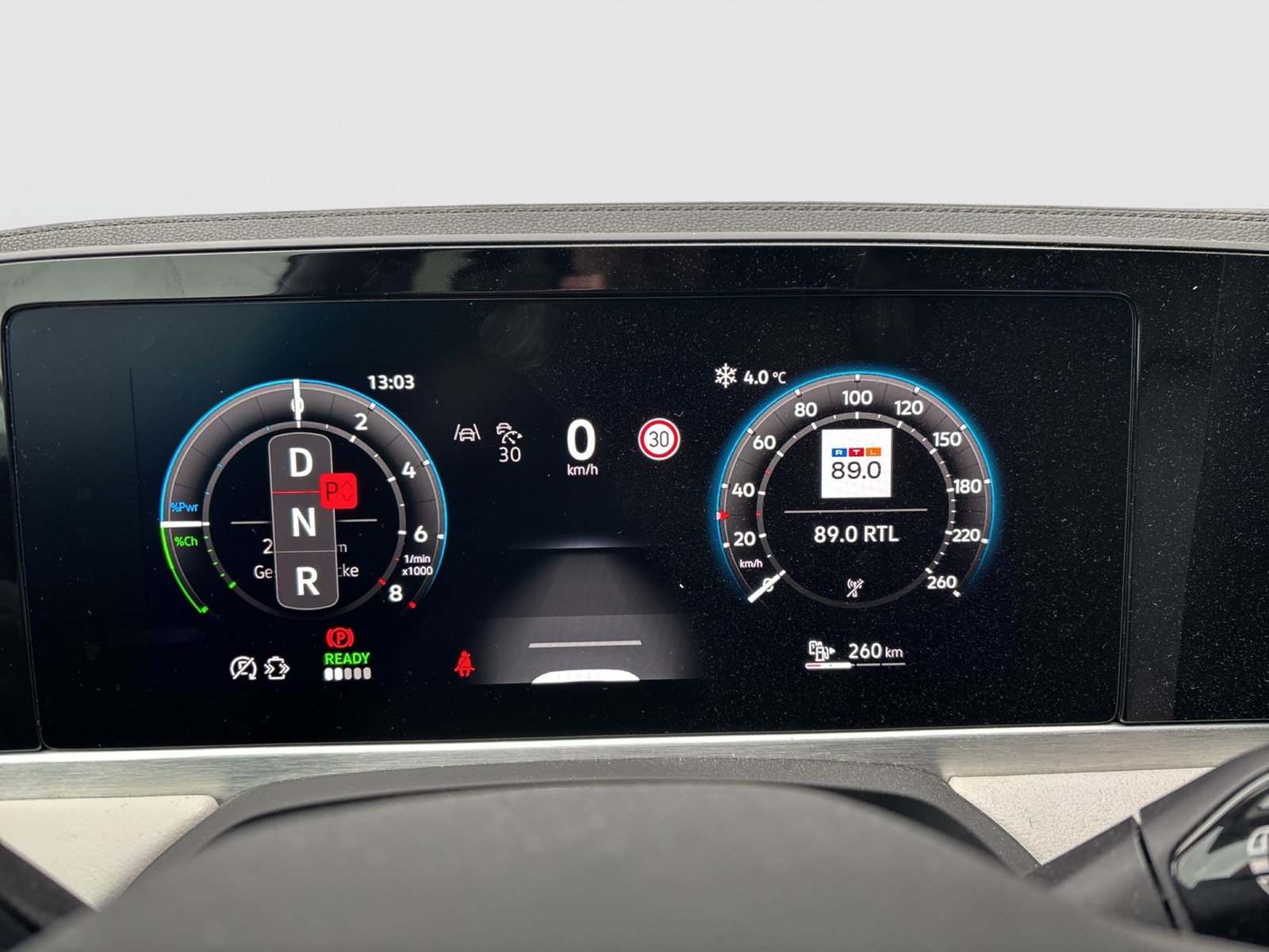 Volkswagen Passat Variant 1.5 HYBRID ELEGANCE LEDER AHK CAM