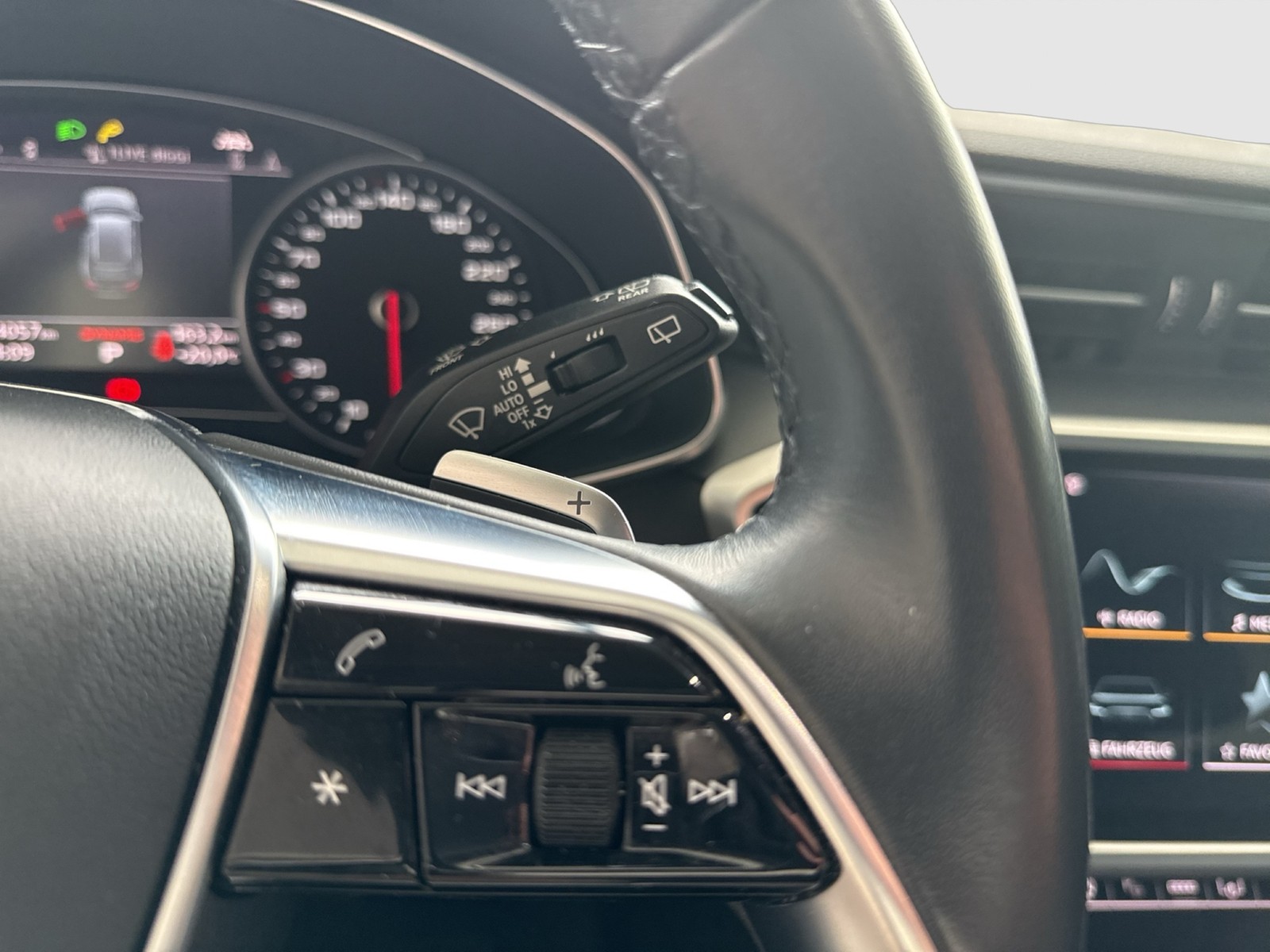 Audi A6 Avant 40 AHK CAM ACC E-KLAPPE NAVI+ LM17