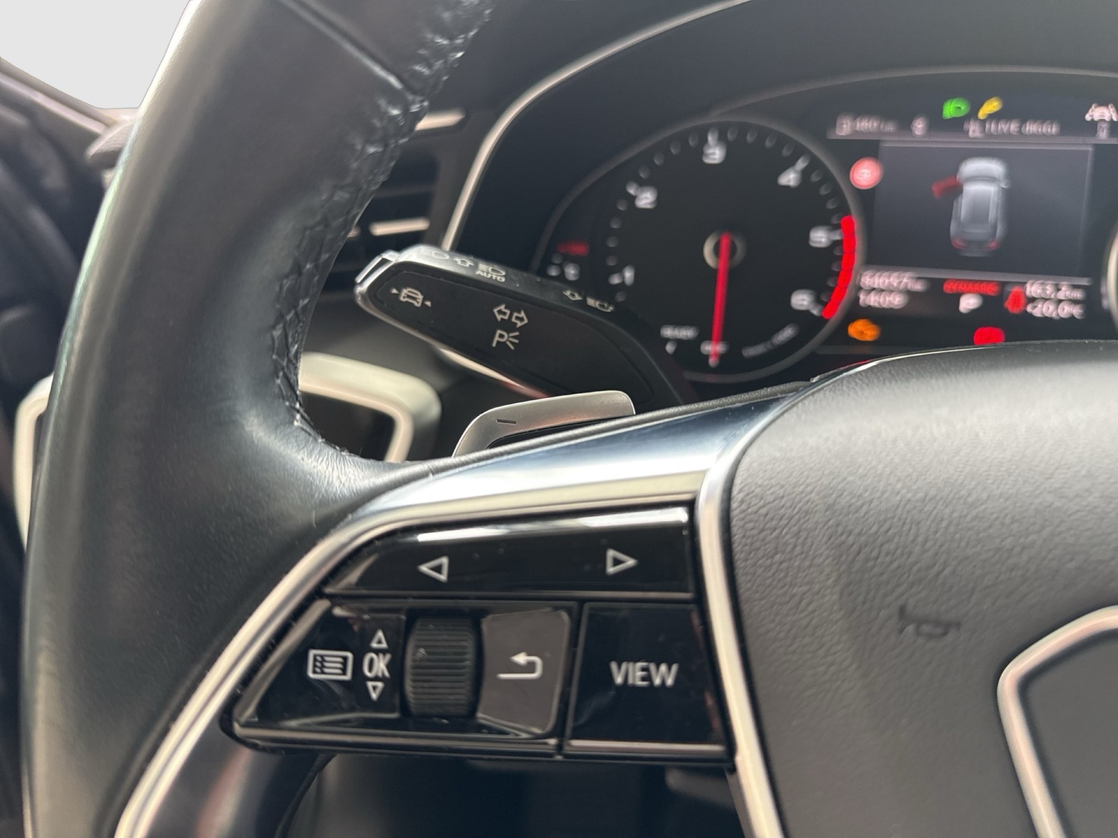 Audi A6 Avant 40 AHK CAM ACC E-KLAPPE NAVI+ LM17