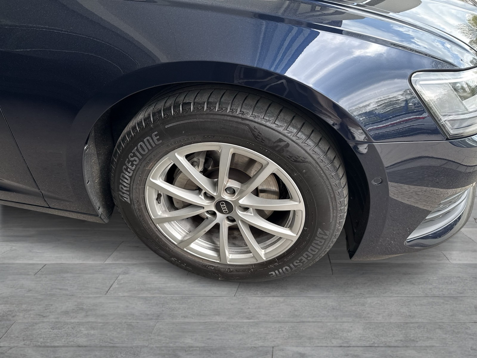 Audi A6 Avant 40 AHK CAM ACC E-KLAPPE NAVI+ LM17