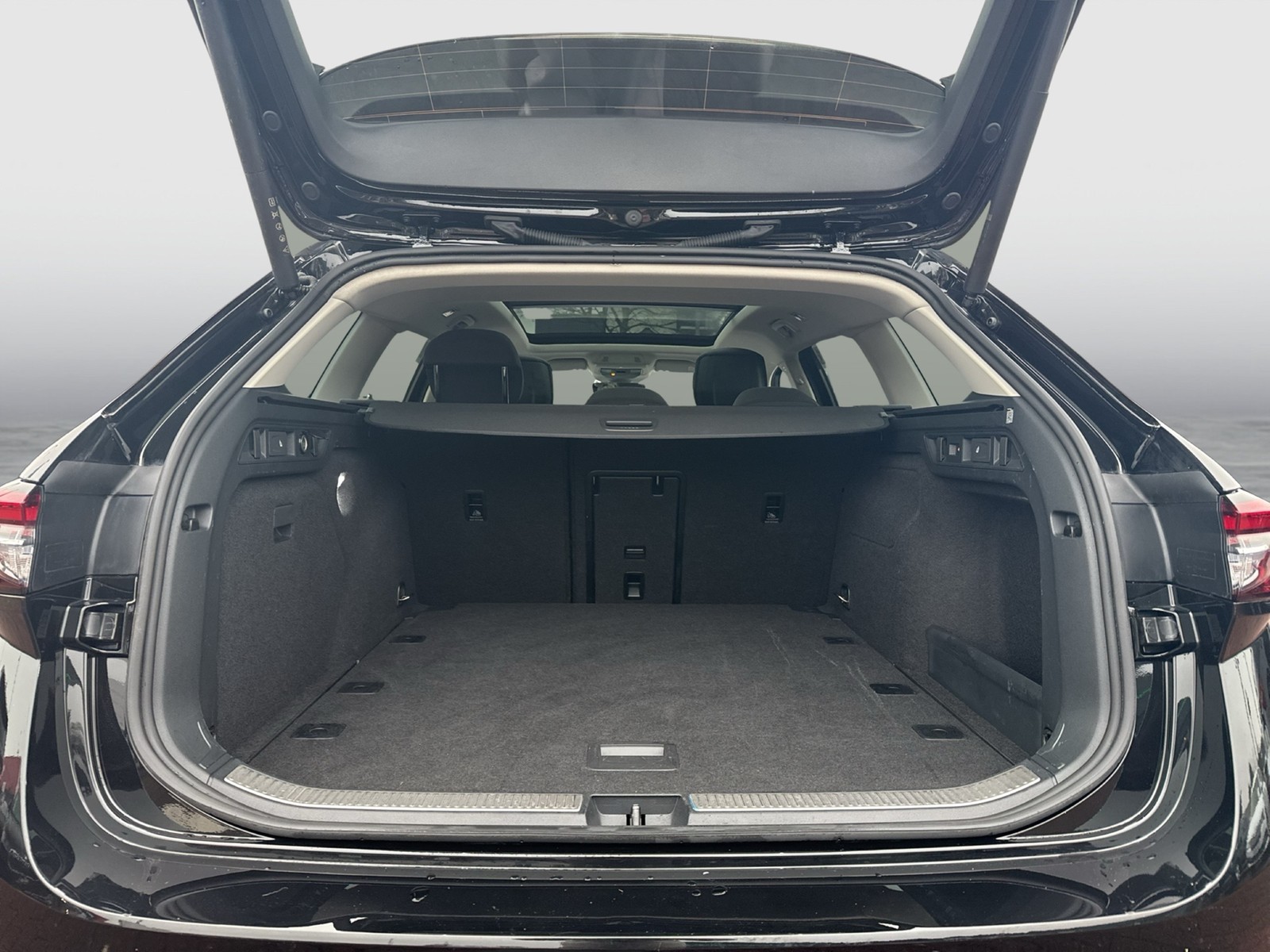 Skoda Superb Combi 2.0 SELECTION 4X4 PANO STANDHZ. AHK