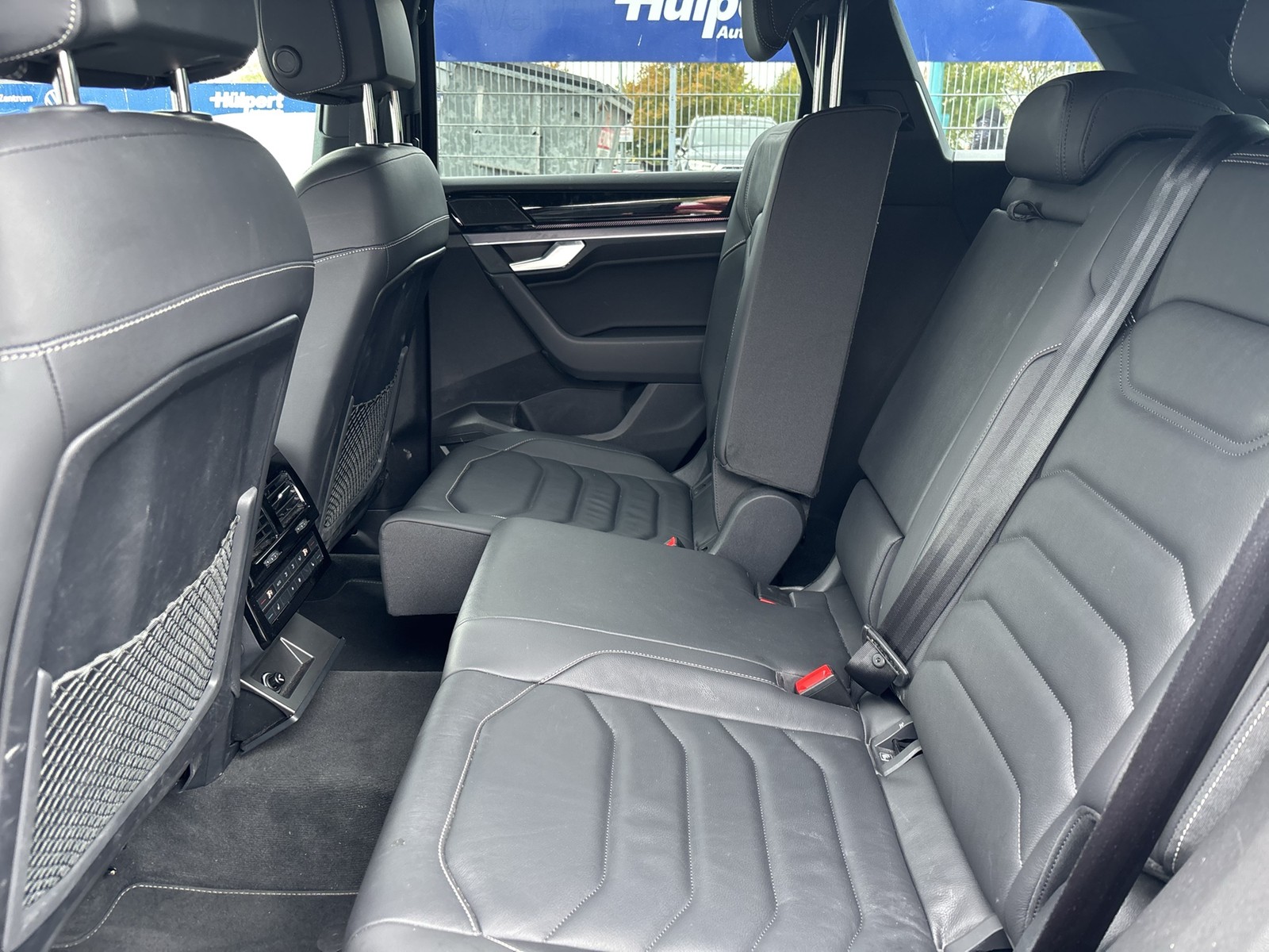 Volkswagen Touareg V6 R-LINE NEUES MODELL AHK CAM ACC LM19