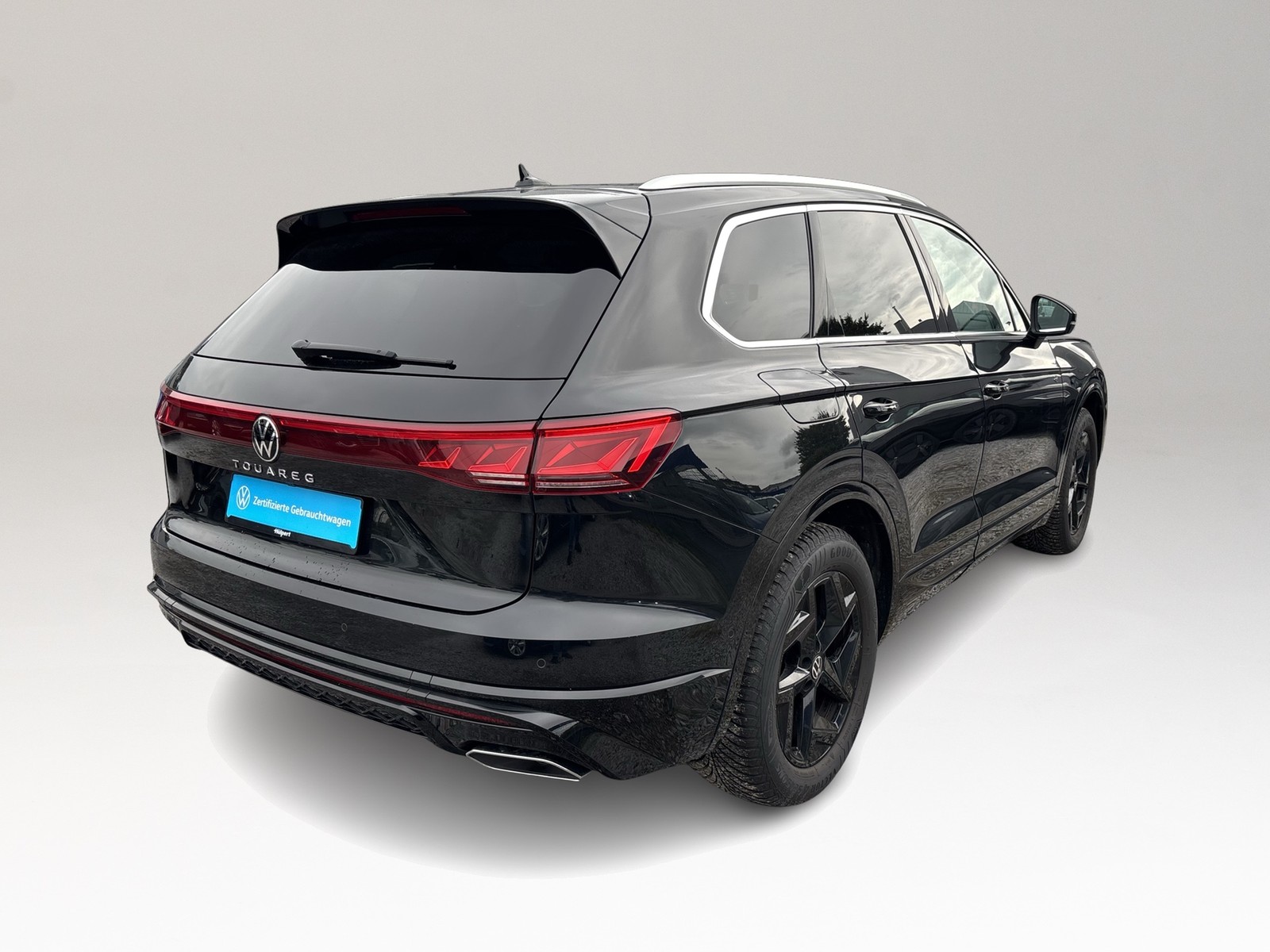 Volkswagen Touareg V6 R-LINE NEUES MODELL AHK CAM ACC LM19