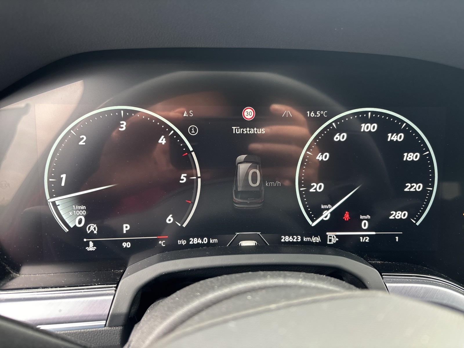 Volkswagen Touareg V6 R-LINE NEUES MODELL AHK CAM ACC LM19