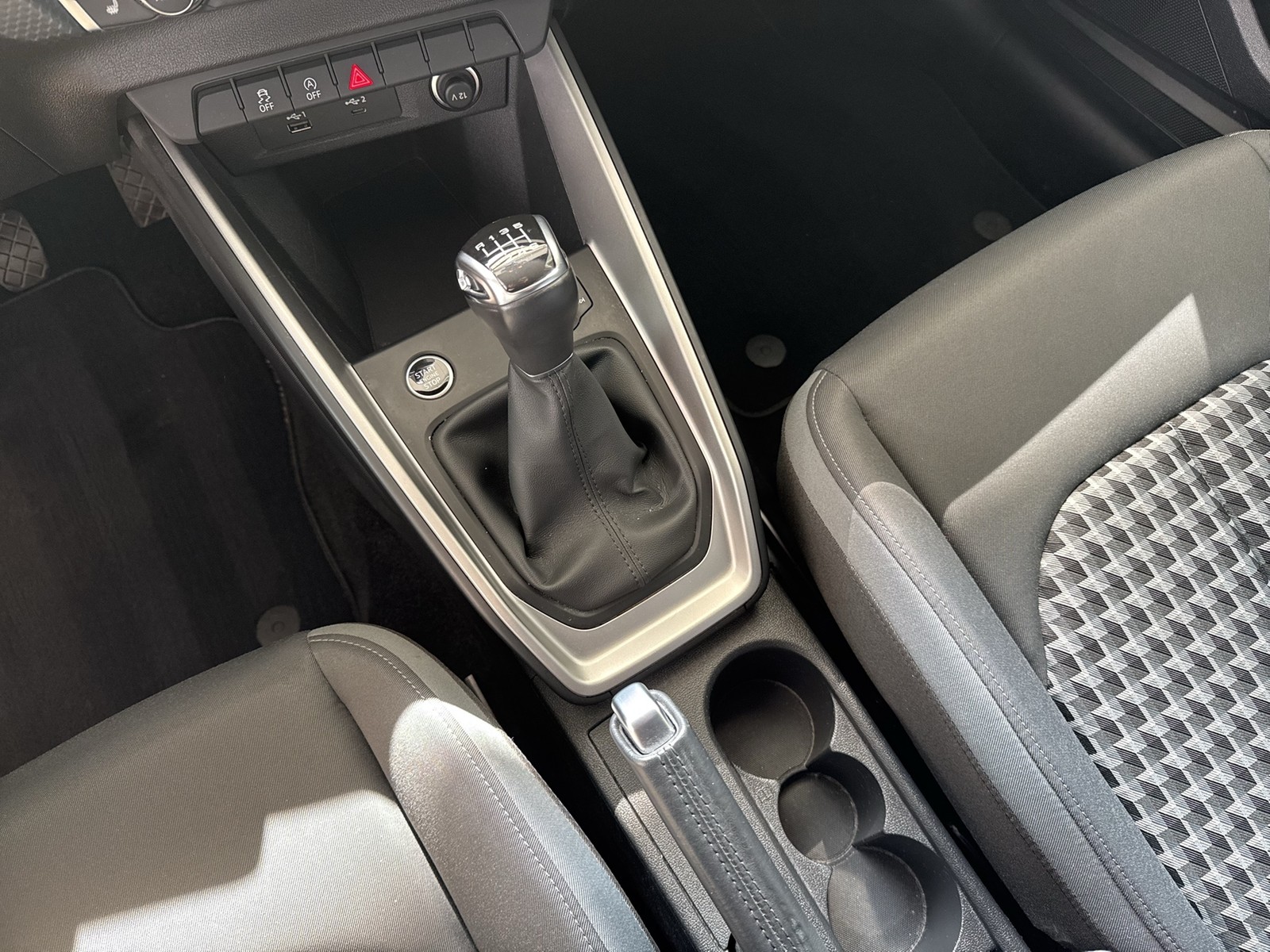 Audi A1 Sportback 30 advanced NAVI+ LM17 SITZHEIZUNG