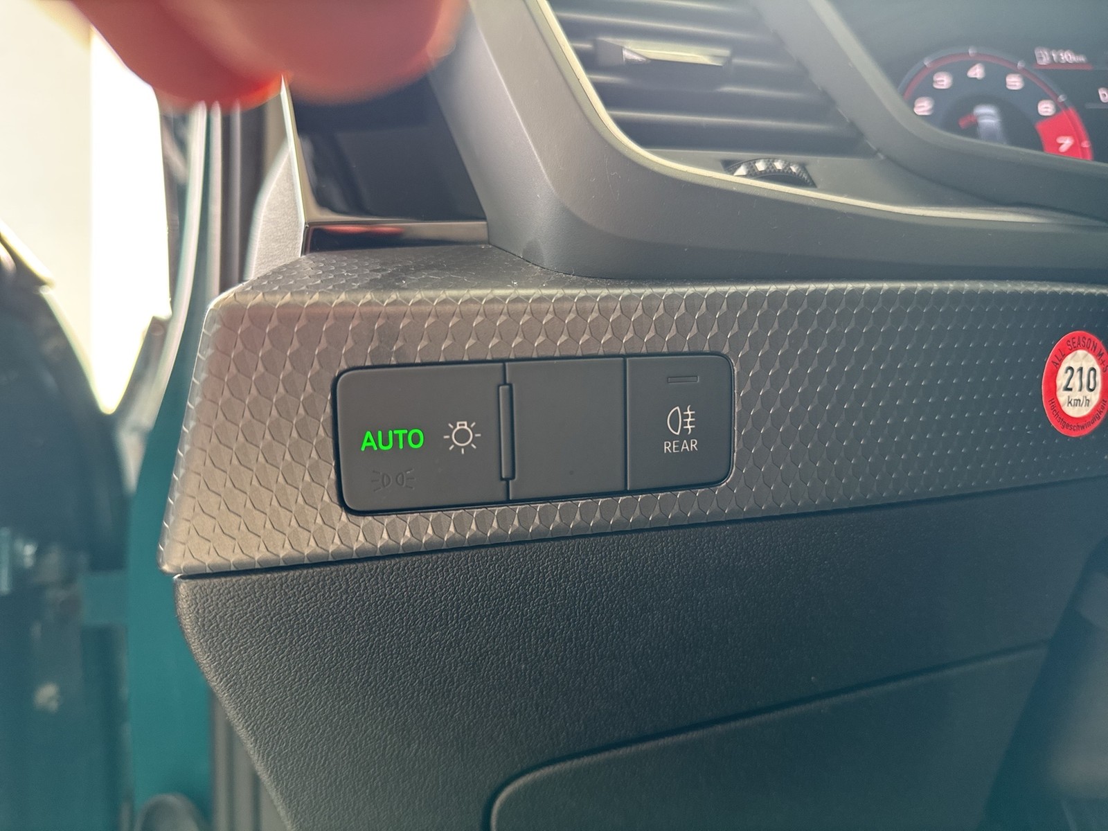 Audi A1 Sportback 30 advanced NAVI+ LM17 SITZHEIZUNG