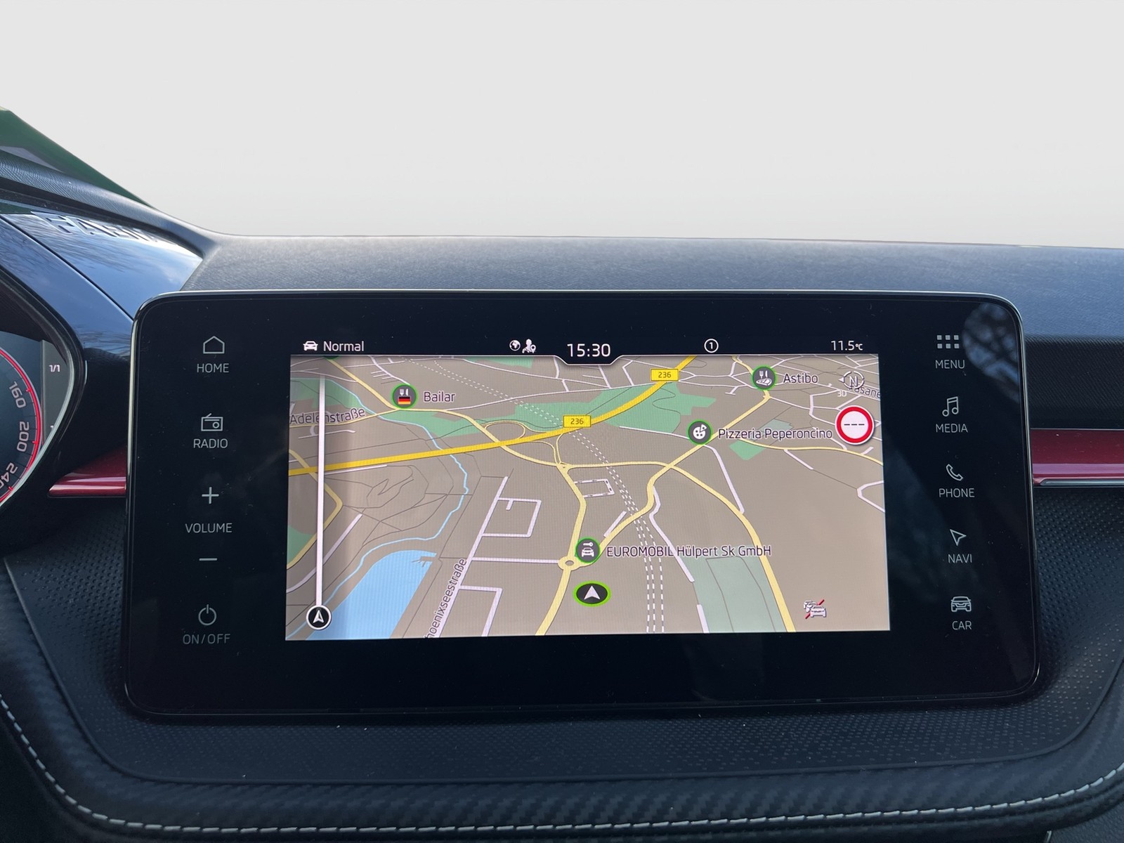 Skoda Fabia 1.0 MONTE CARLO CAM NAVI CARPLAY SITZHEIZ.