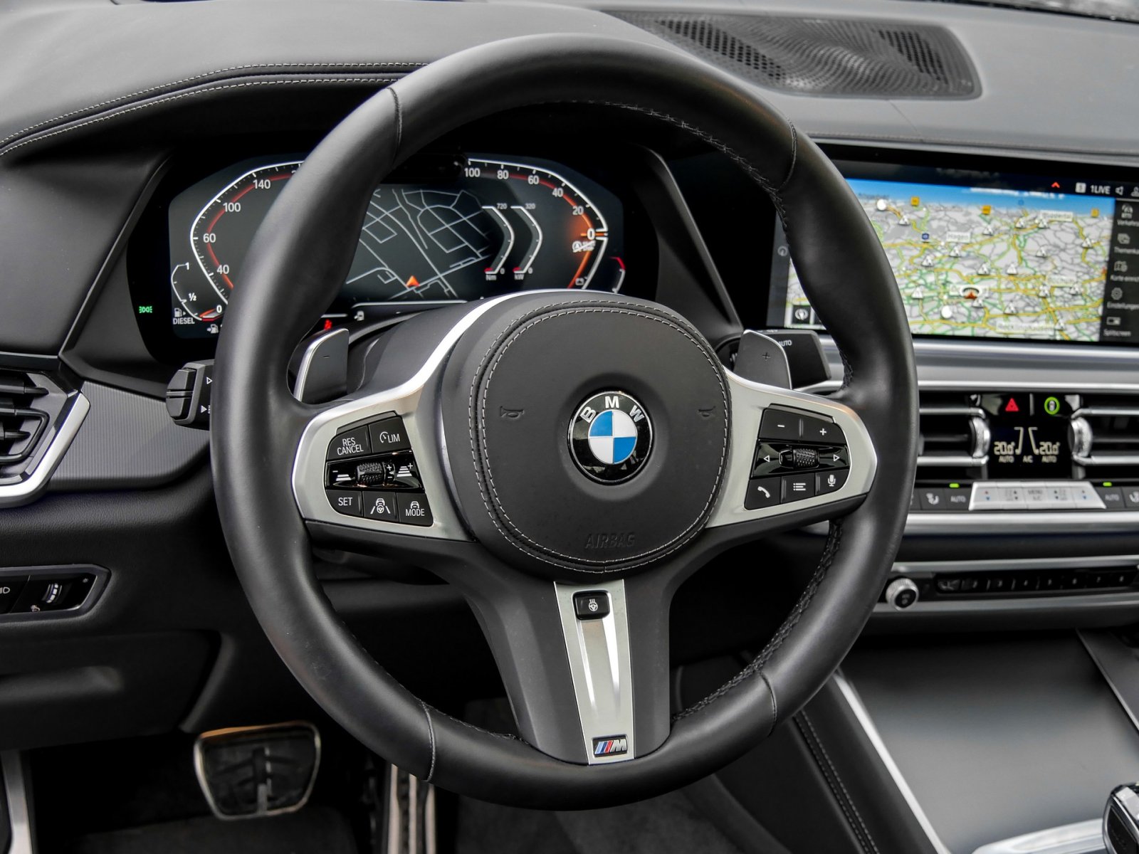 BMW X6 40d M Sport 4X4 STANDHZ PANO AHK 360°CAM LM21