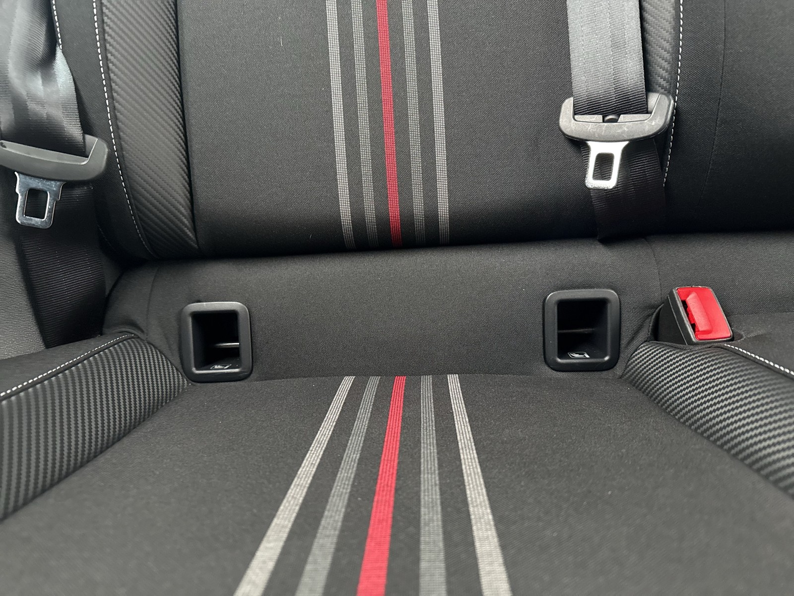 Skoda Fabia 1.0 MONTE CARLO CAM NAVI CARPLAY SITZHEIZ.