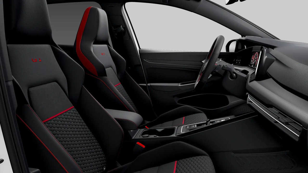 Volkswagen Golf VIII 2.0 GTI CLUBSPORT HARMAN KARDON PANO