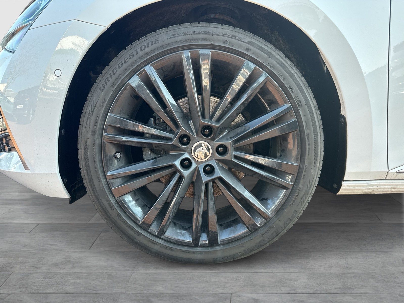 Skoda Superb Combi 2.0 L&K LEDER CANTON CAM ACC LM19