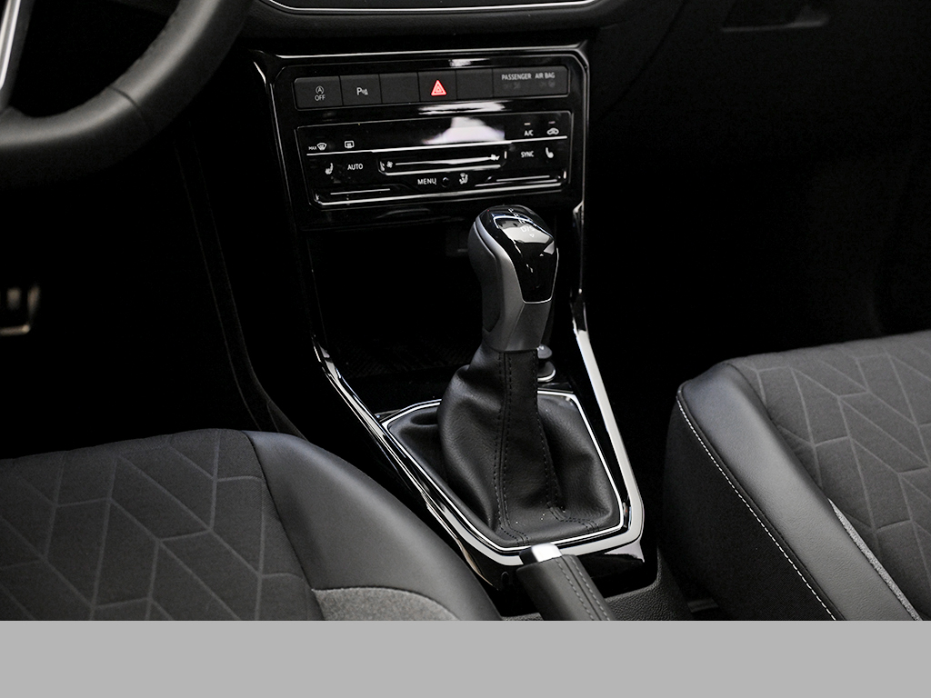 Volkswagen T-Cross 1.0 ENERGY CAM ACC NAVI CARPLAY SITZHEIZ