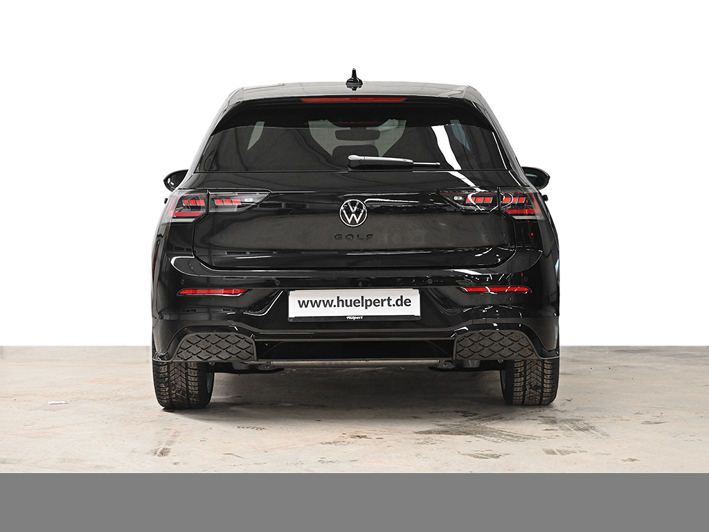 Volkswagen Golf VIII 1.5 eTSI R-LINE BLACK STYLE CAM LM18