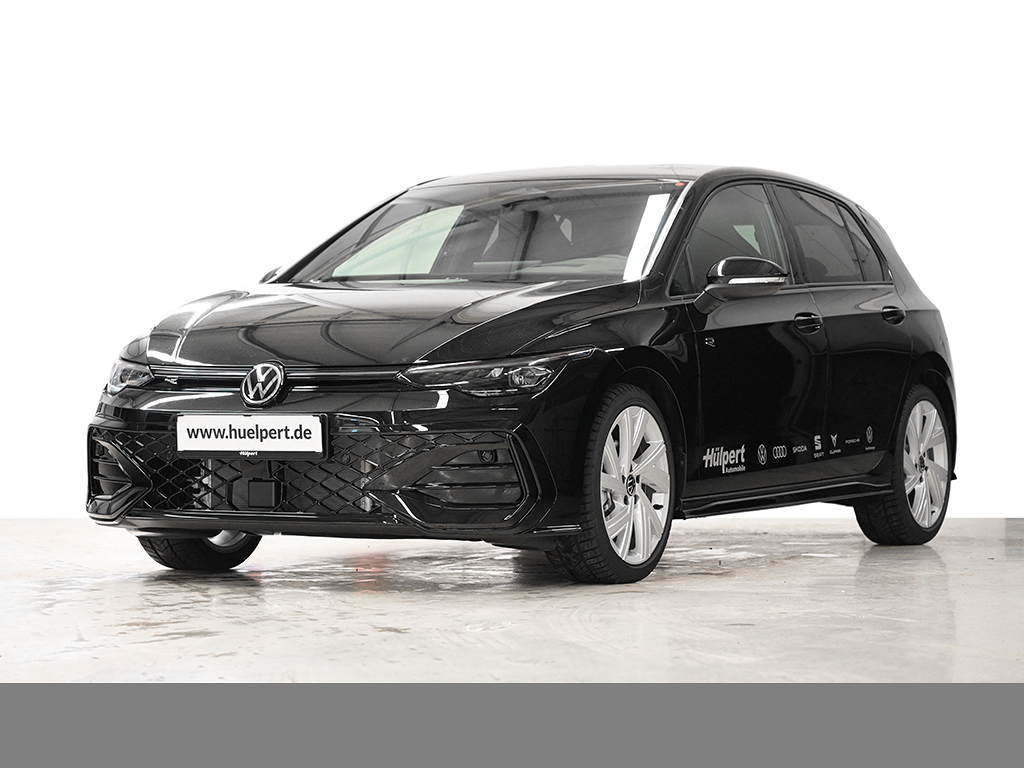Volkswagen Golf VIII 1.5 eTSI R-LINE BLACK STYLE CAM LM18