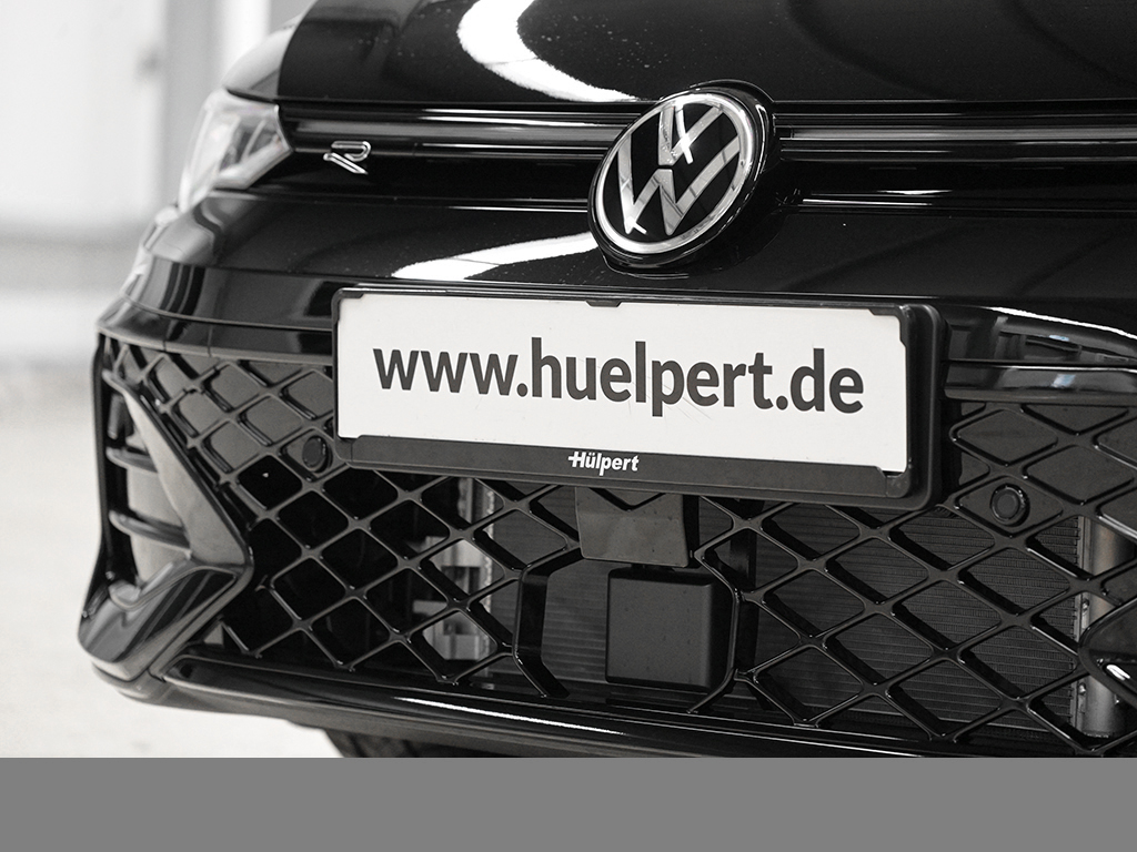Volkswagen Golf VIII 1.5 eTSI R-LINE BLACK STYLE CAM LM18