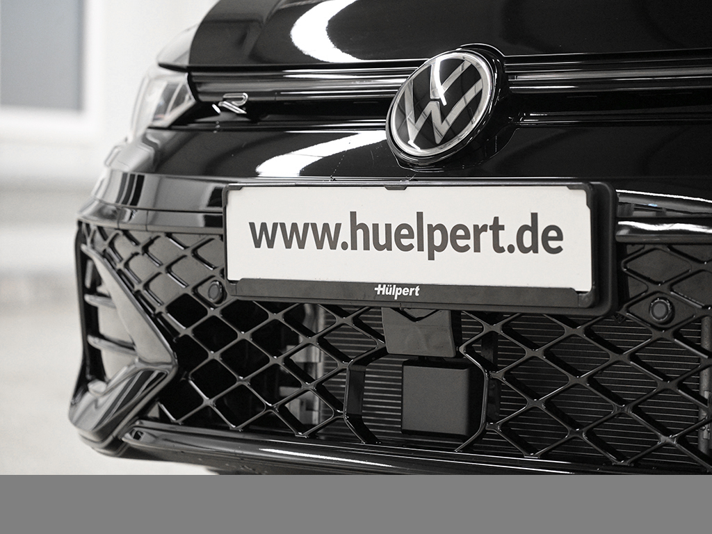 Volkswagen Golf VIII 1.5 eTSI R-LINE BLACK STYLE CAM LM18